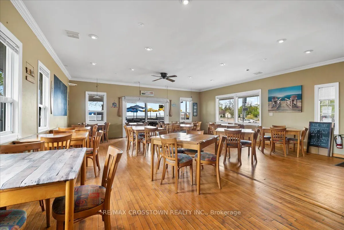 369 Balm Beach Road W