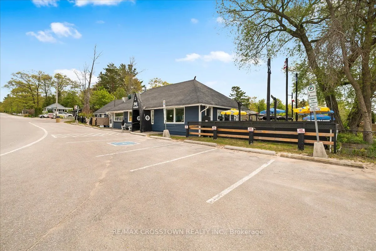 369 Balm Beach Road W