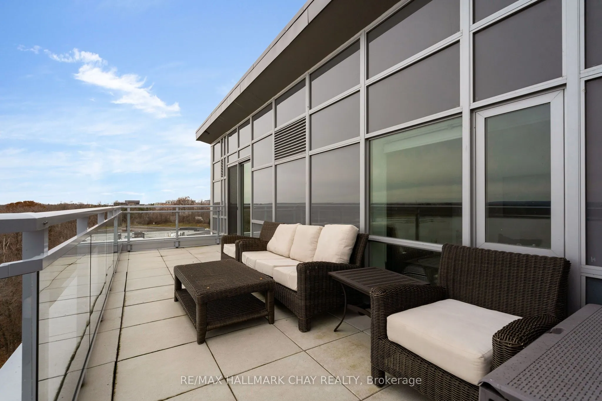 58 Lakeside Terrace #1105