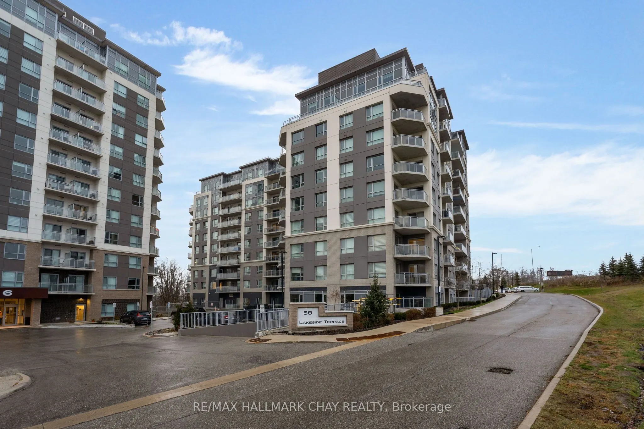 58 Lakeside Terrace #1105