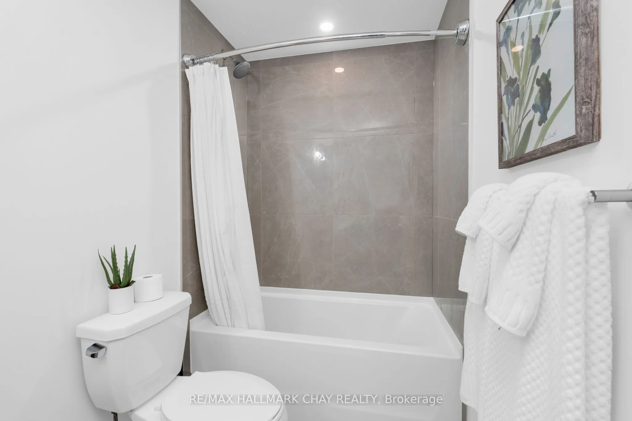 58 Lakeside Terrace #1105
