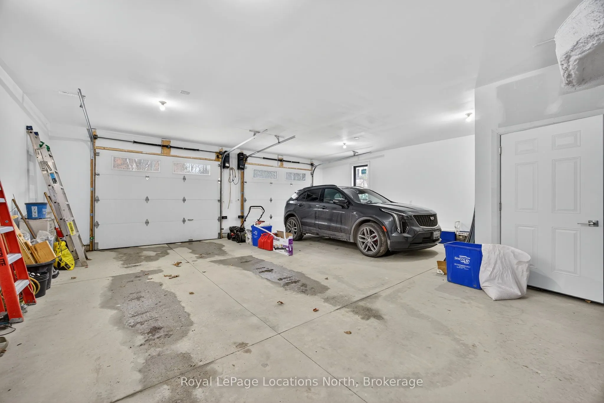 3511 Rainbow Valley Road W
