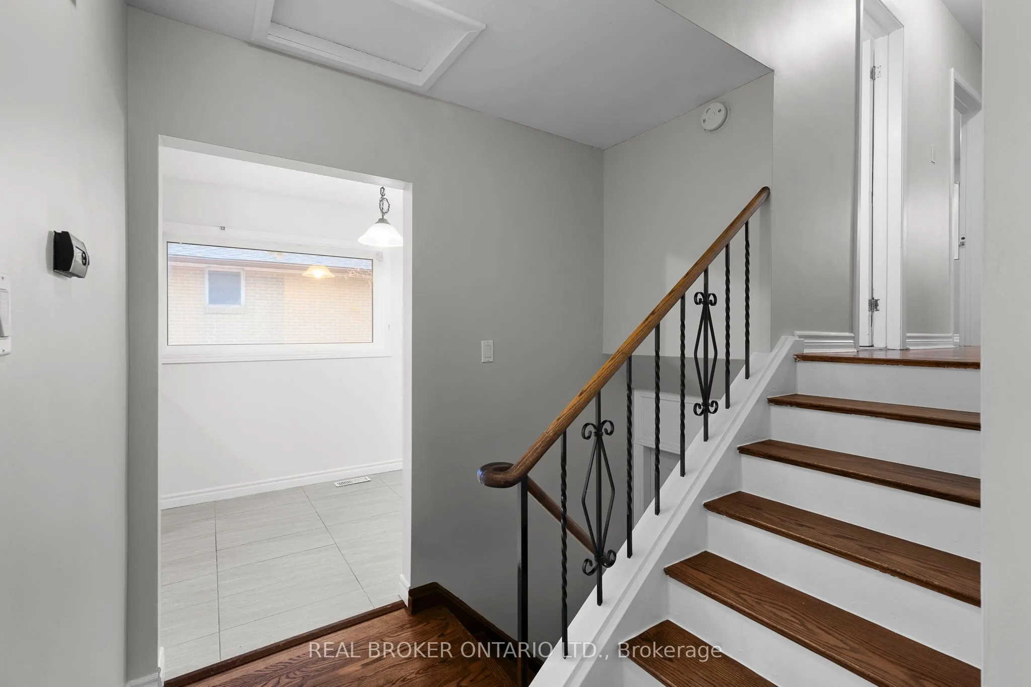 65 Ottaway Avenue