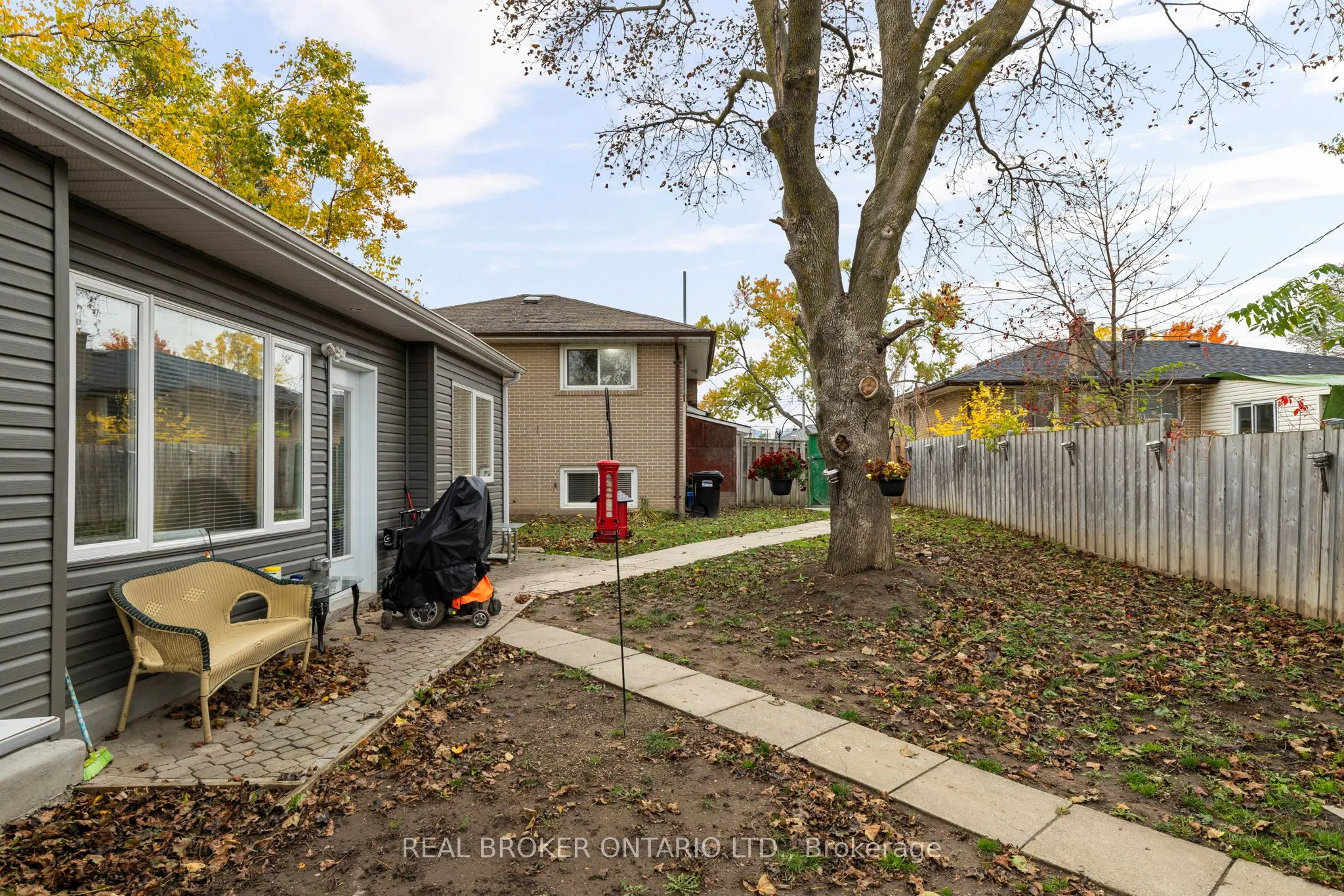 65 Ottaway Avenue