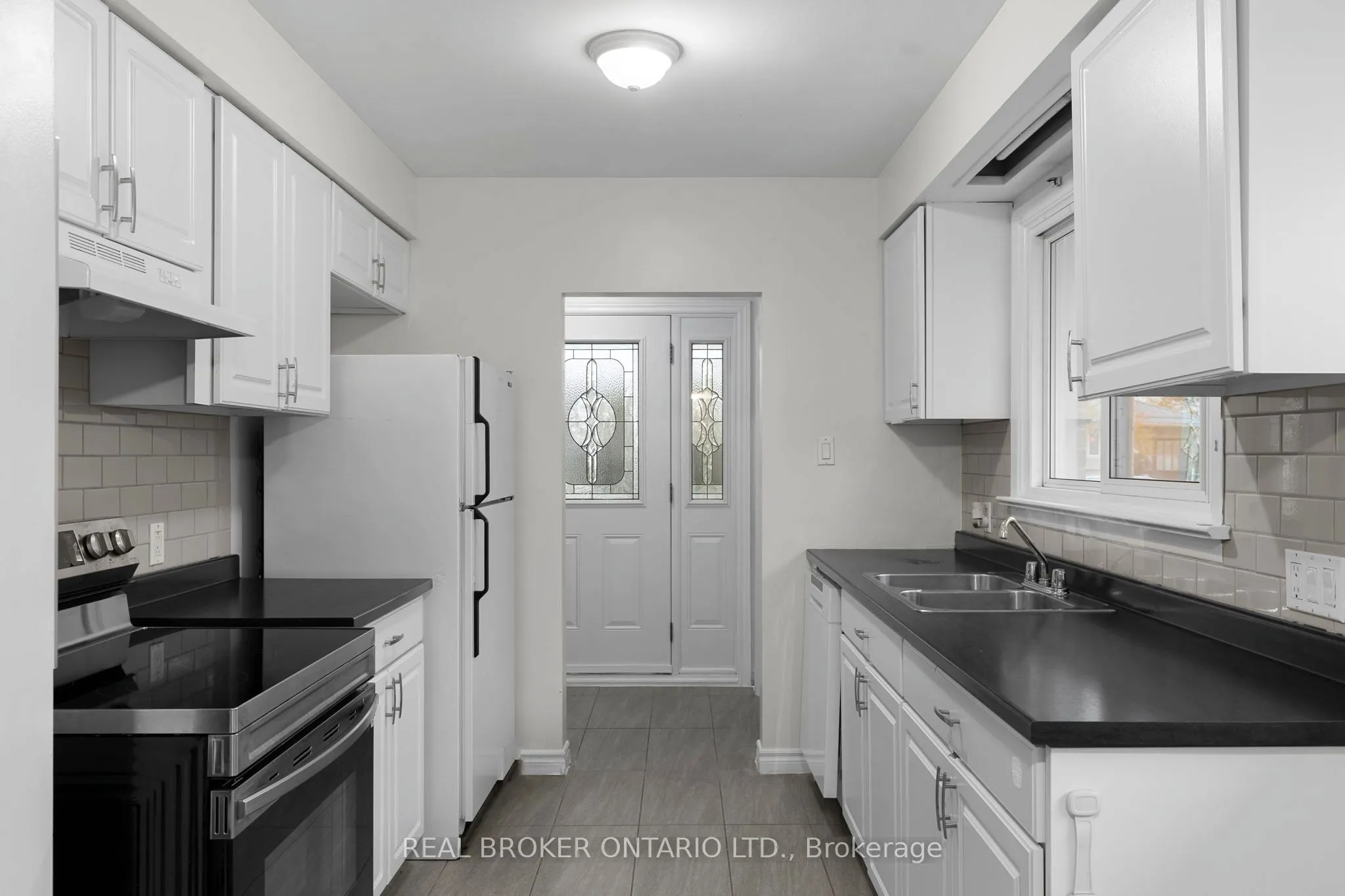 65 Ottaway Avenue