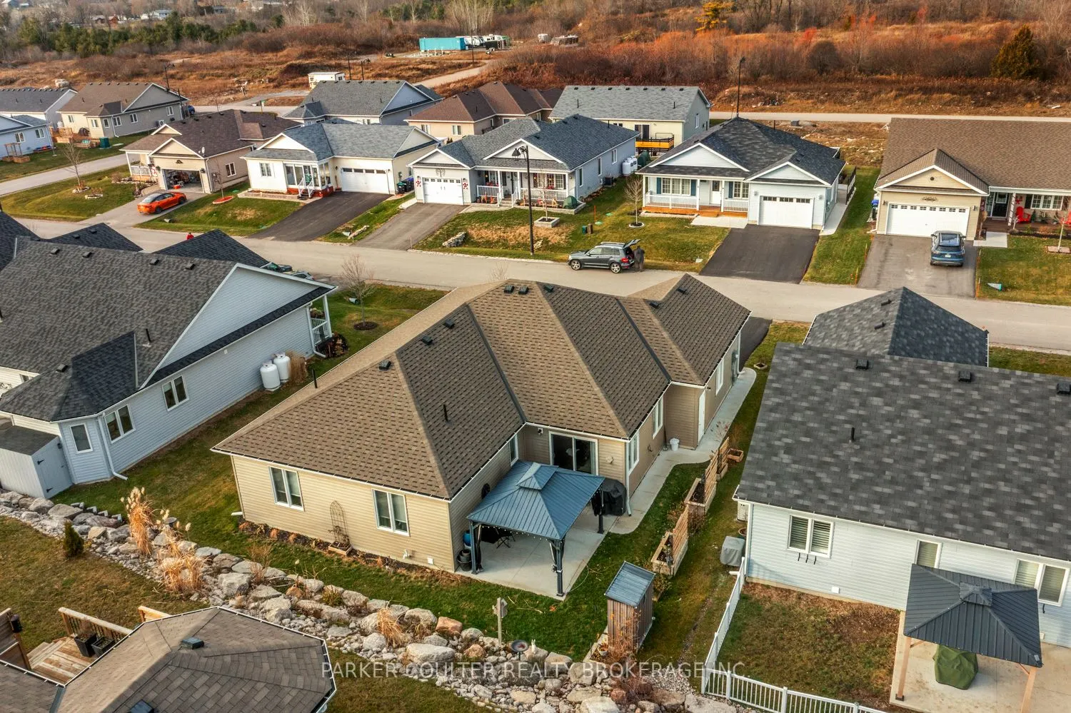 5 Sophie Lane
