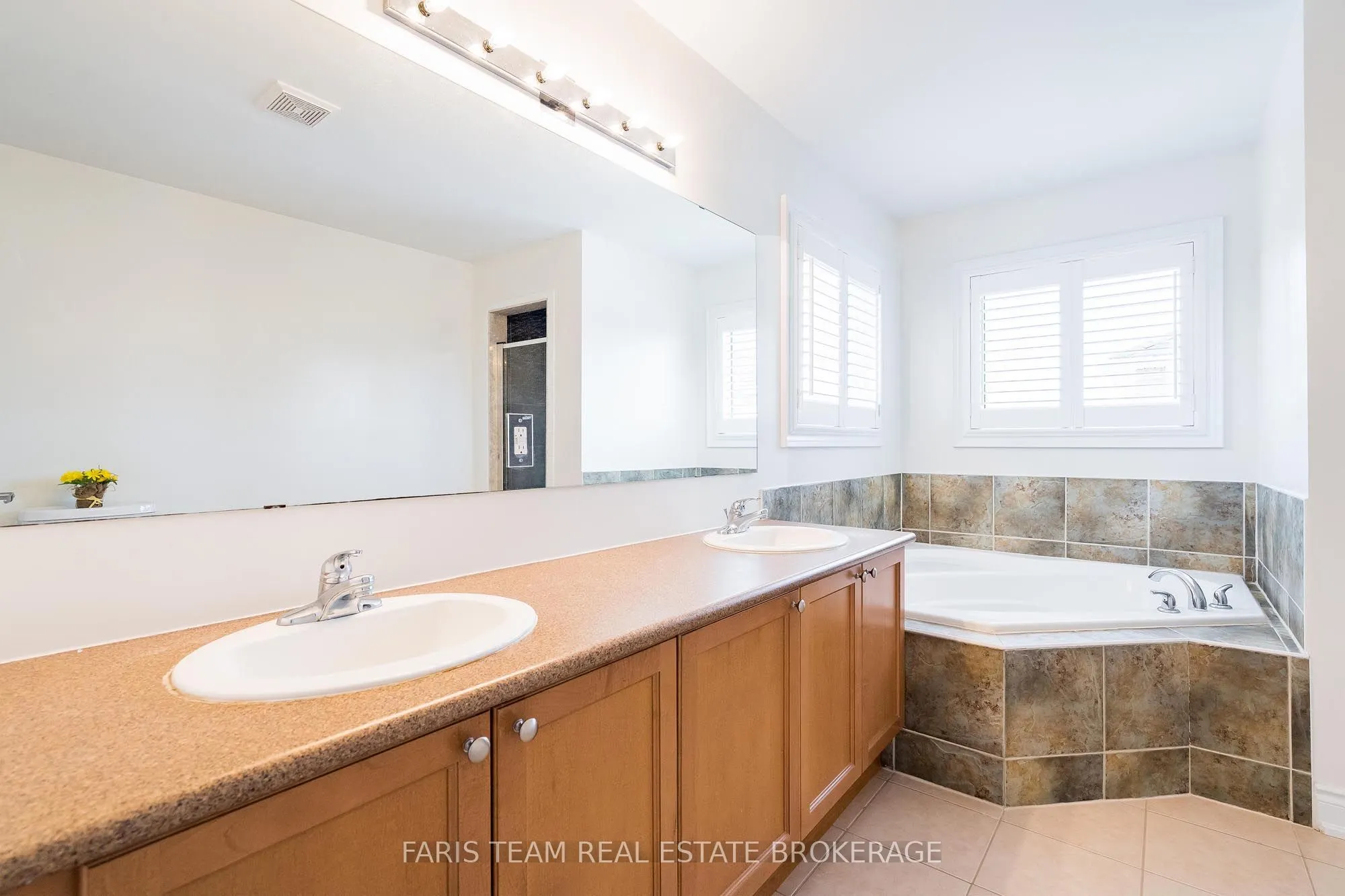 146 Sandringham Drive
