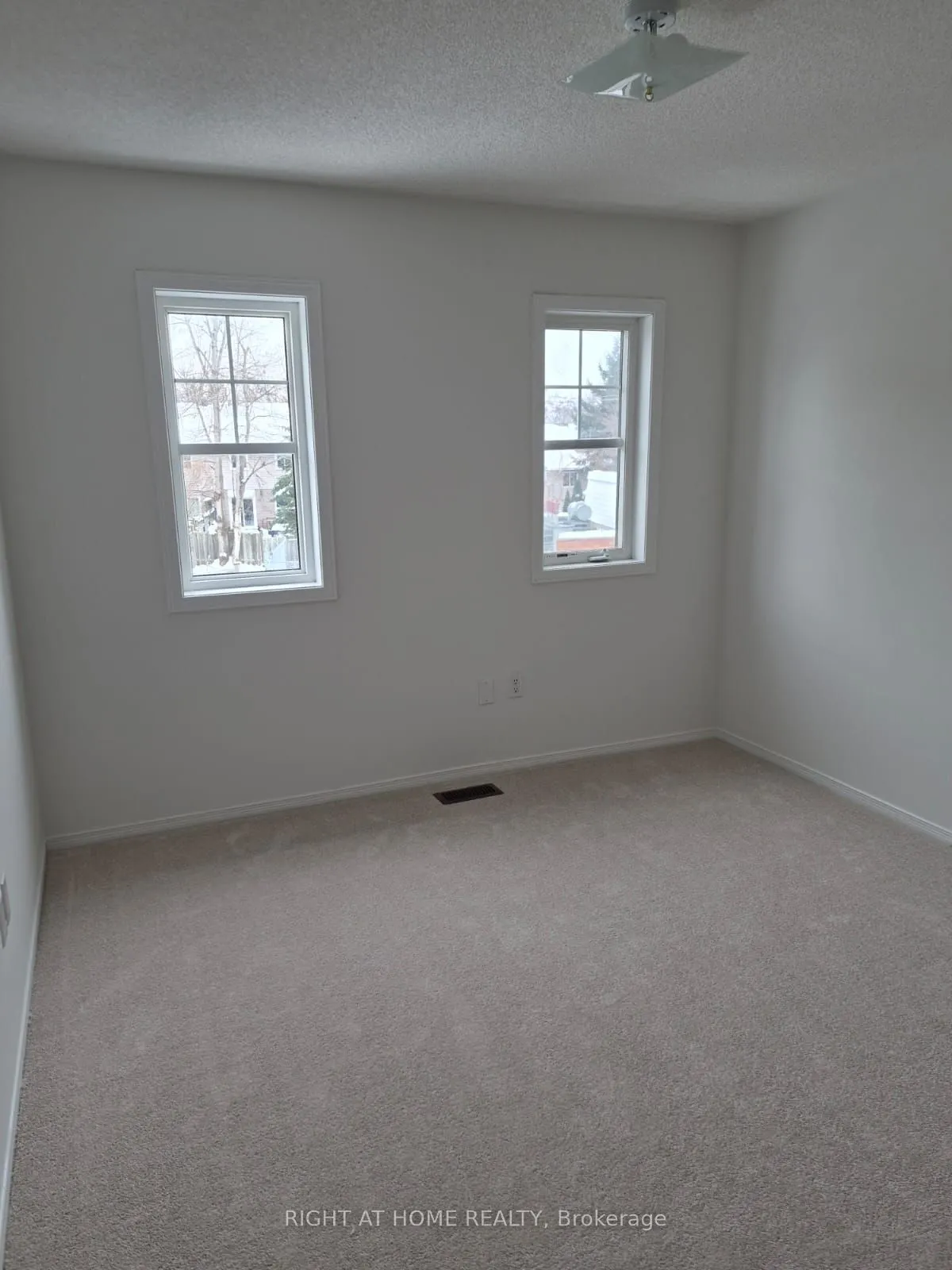 3 PEARTREE Court