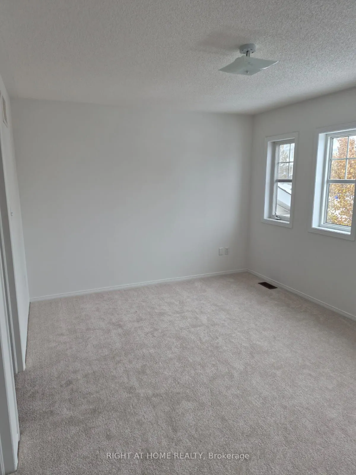 3 PEARTREE Court