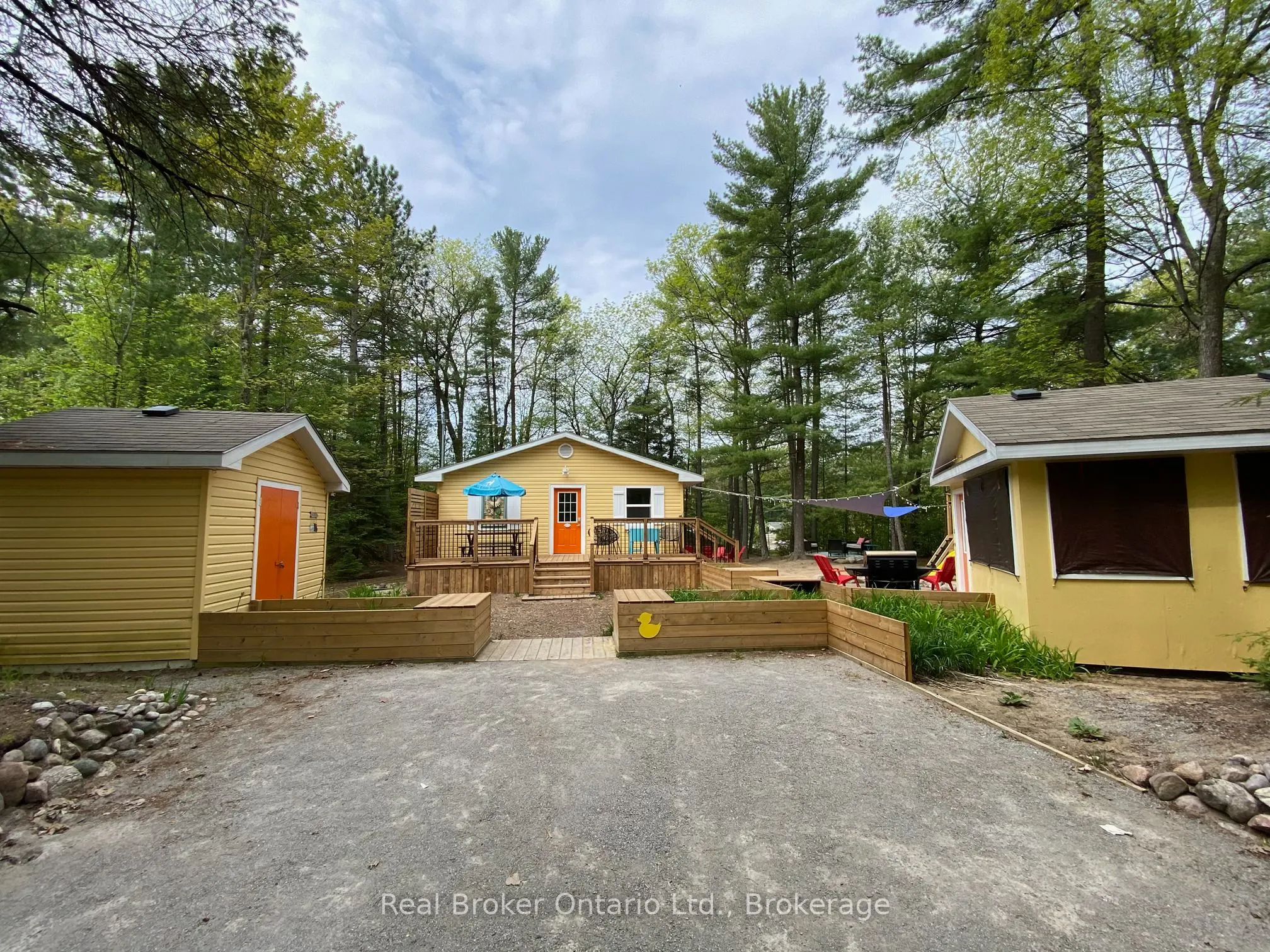 1326 Tiny Beaches Road N