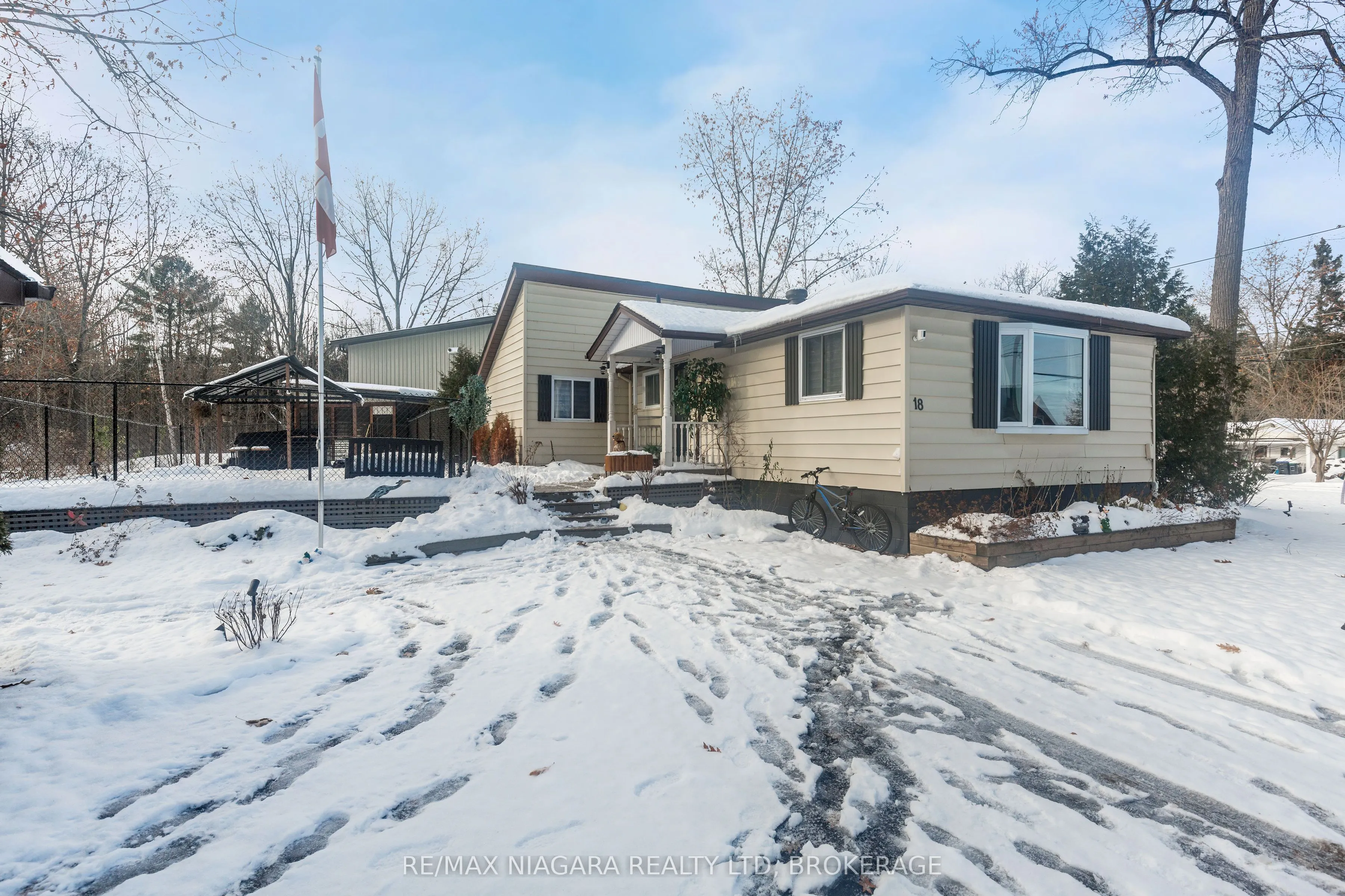 18 Sallows Drive