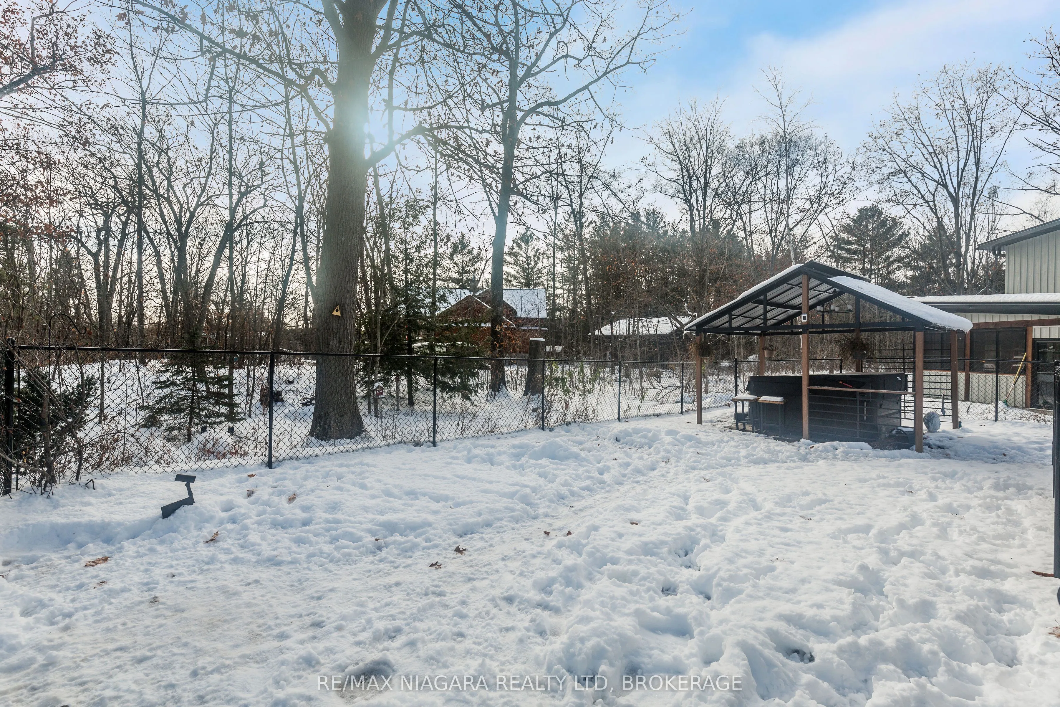 18 Sallows Drive