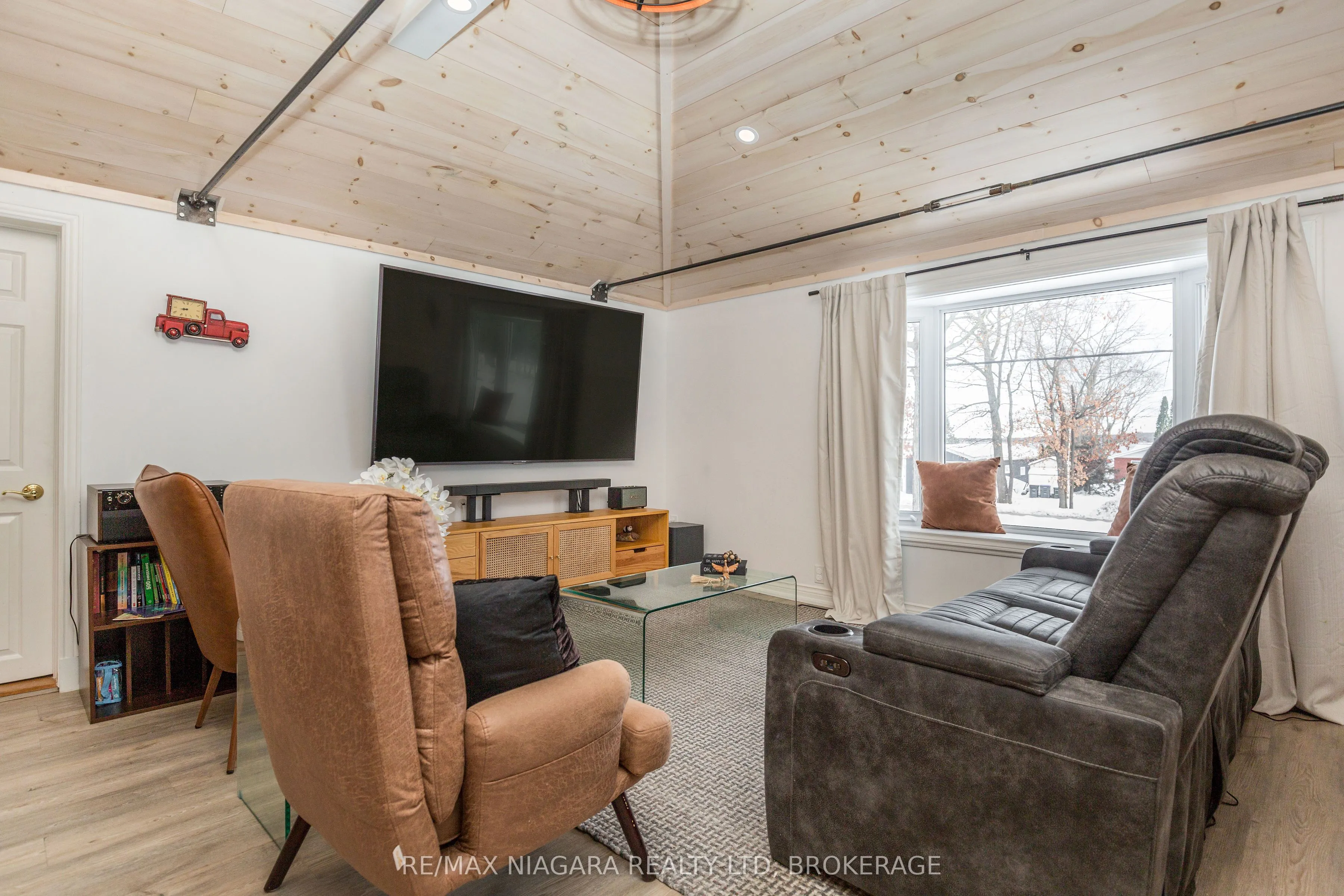 18 Sallows Drive