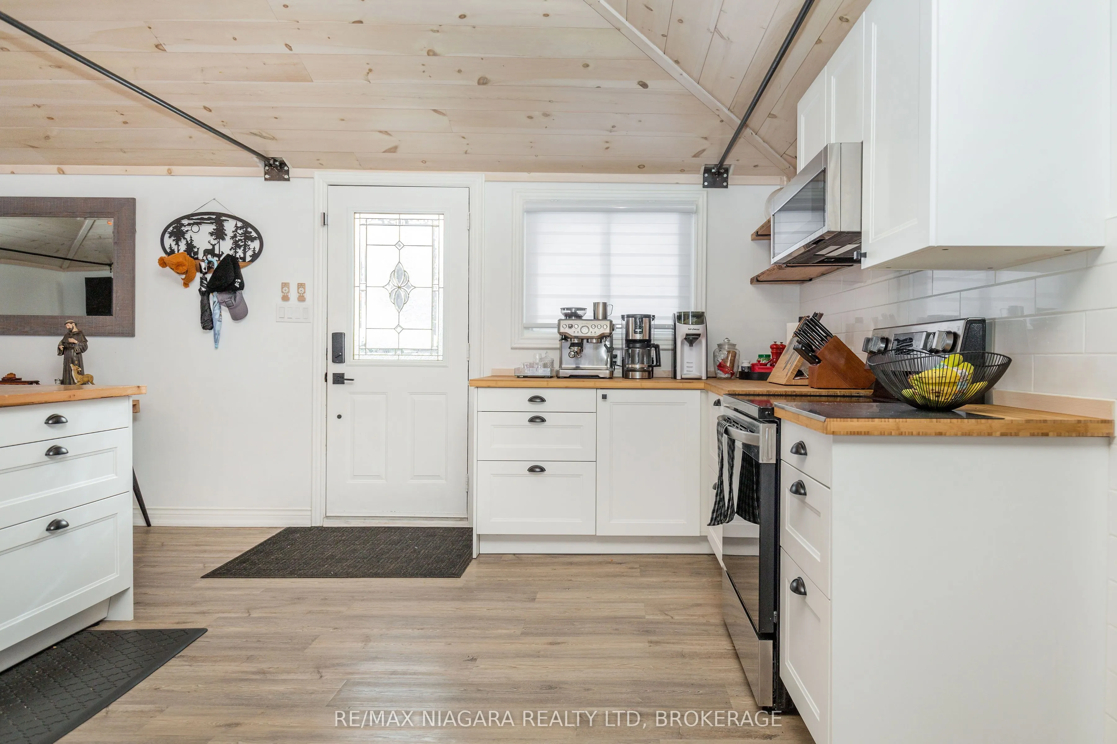 18 Sallows Drive
