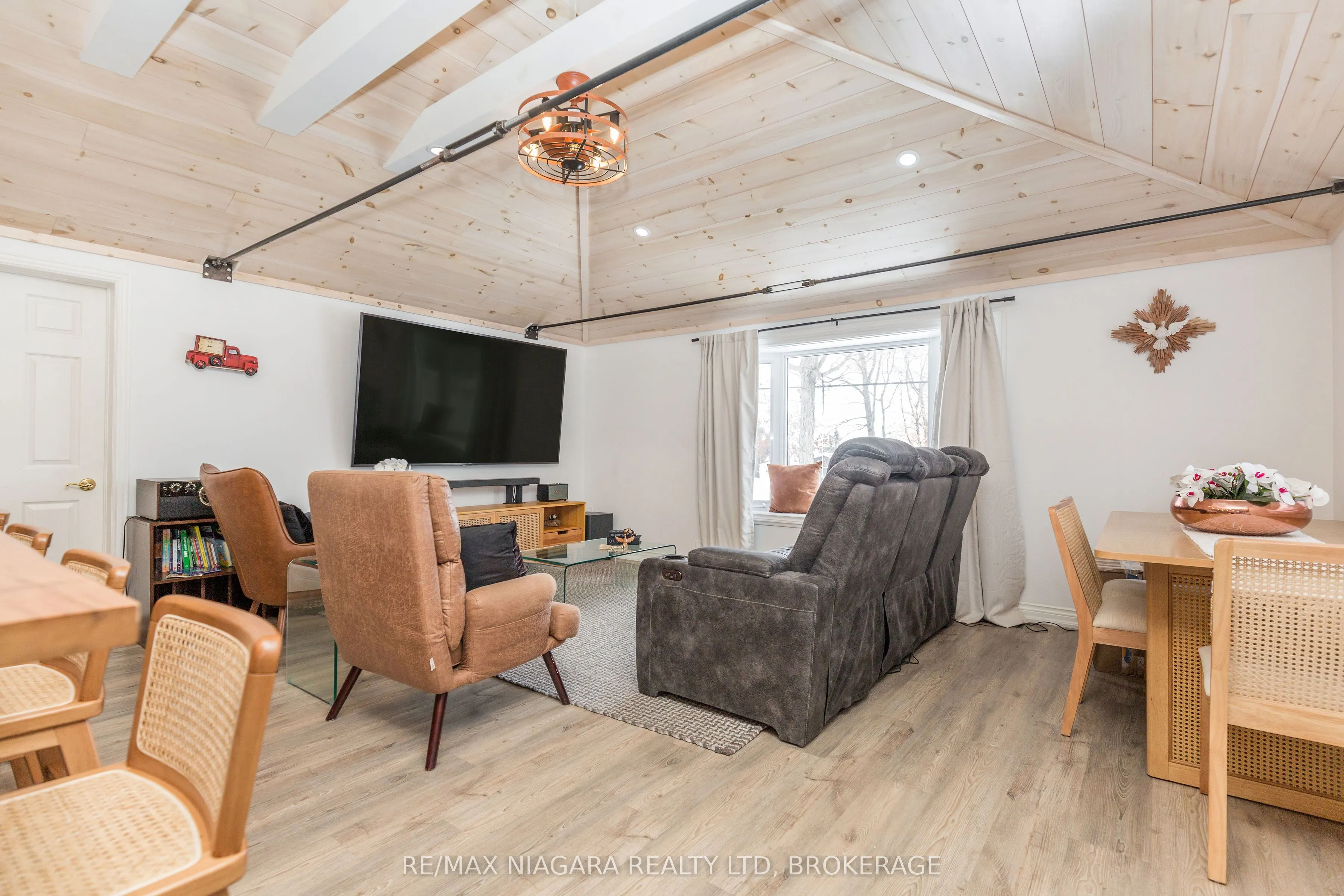18 Sallows Drive