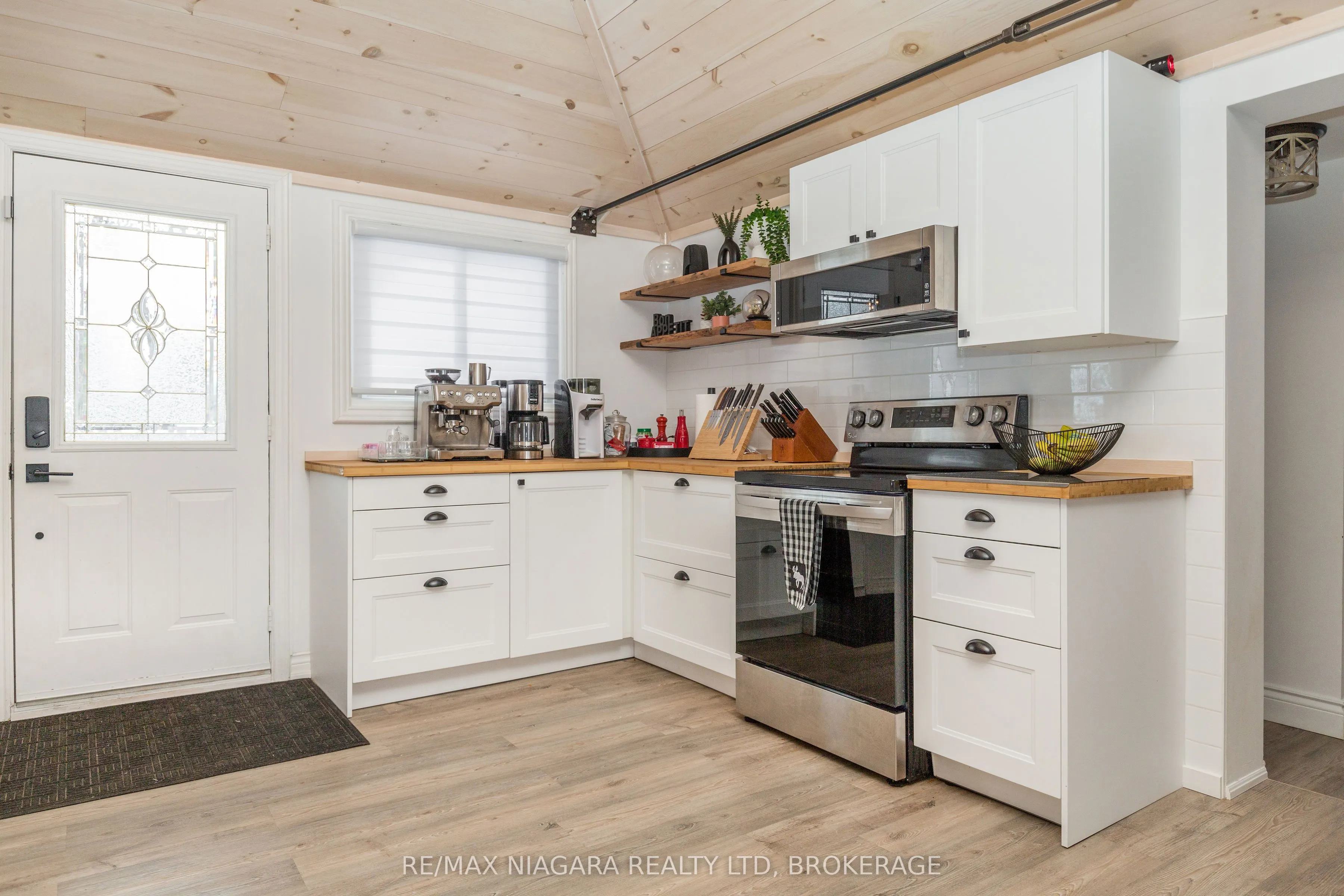 18 Sallows Drive