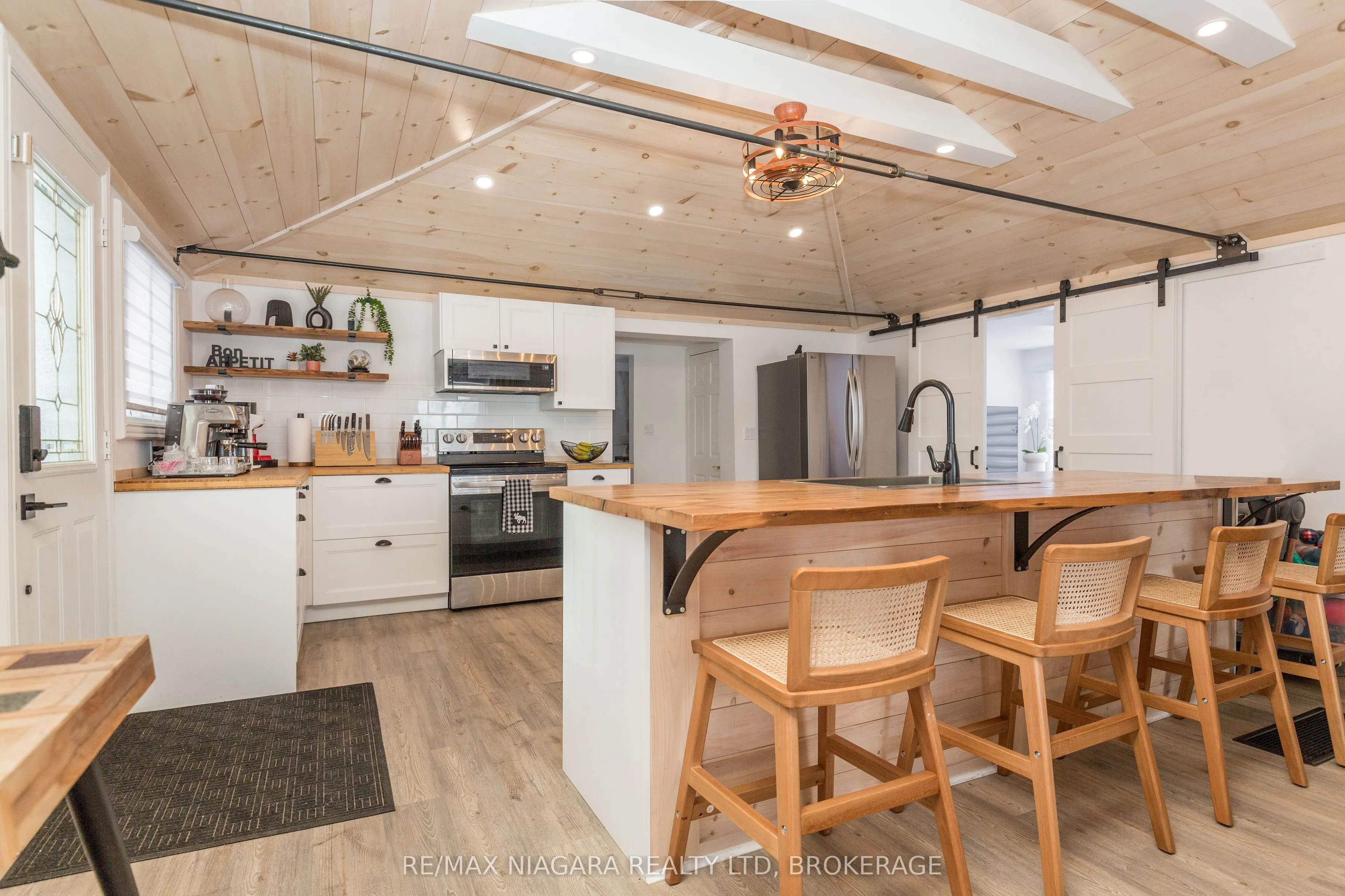 18 Sallows Drive