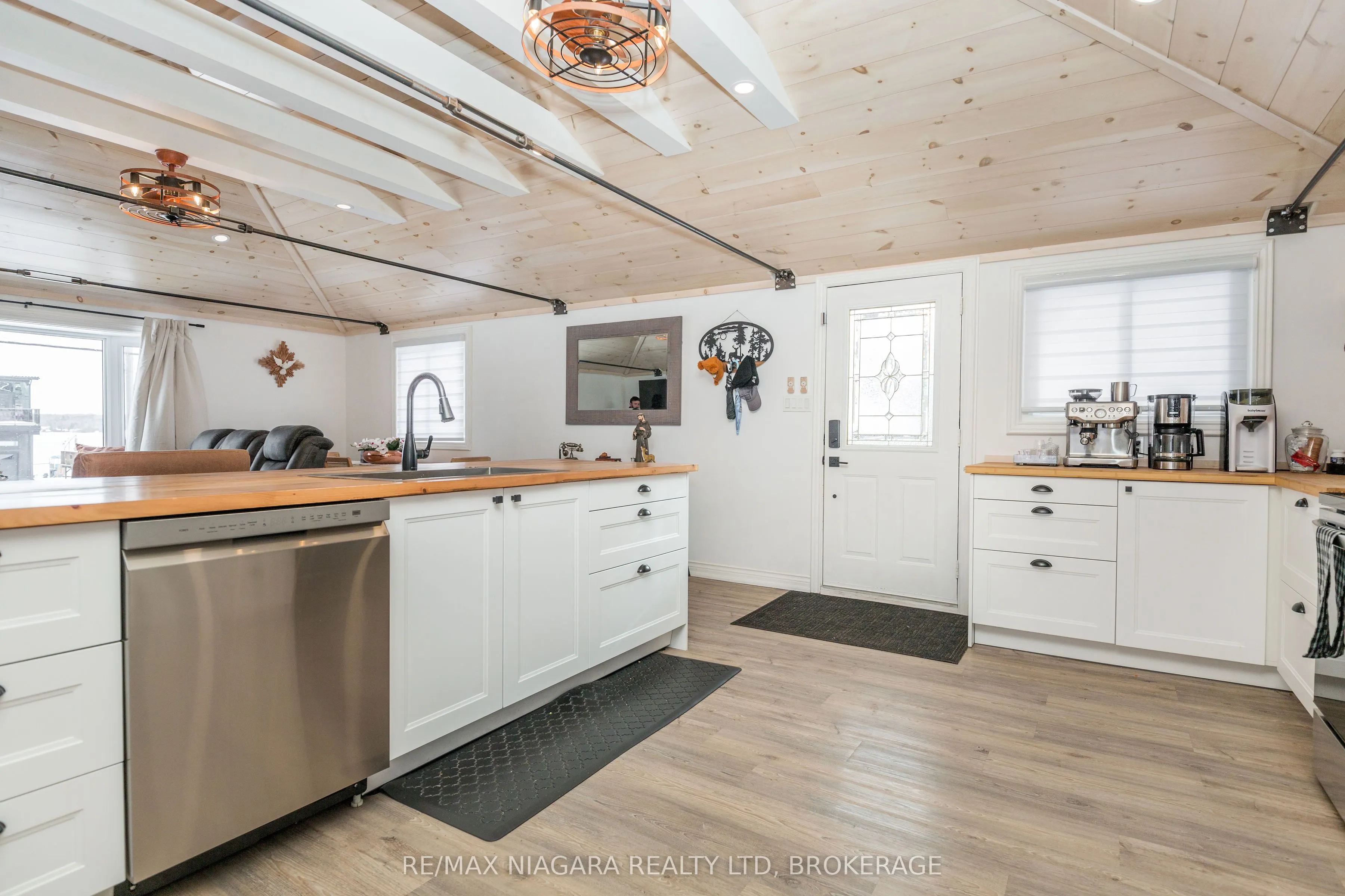 18 Sallows Drive