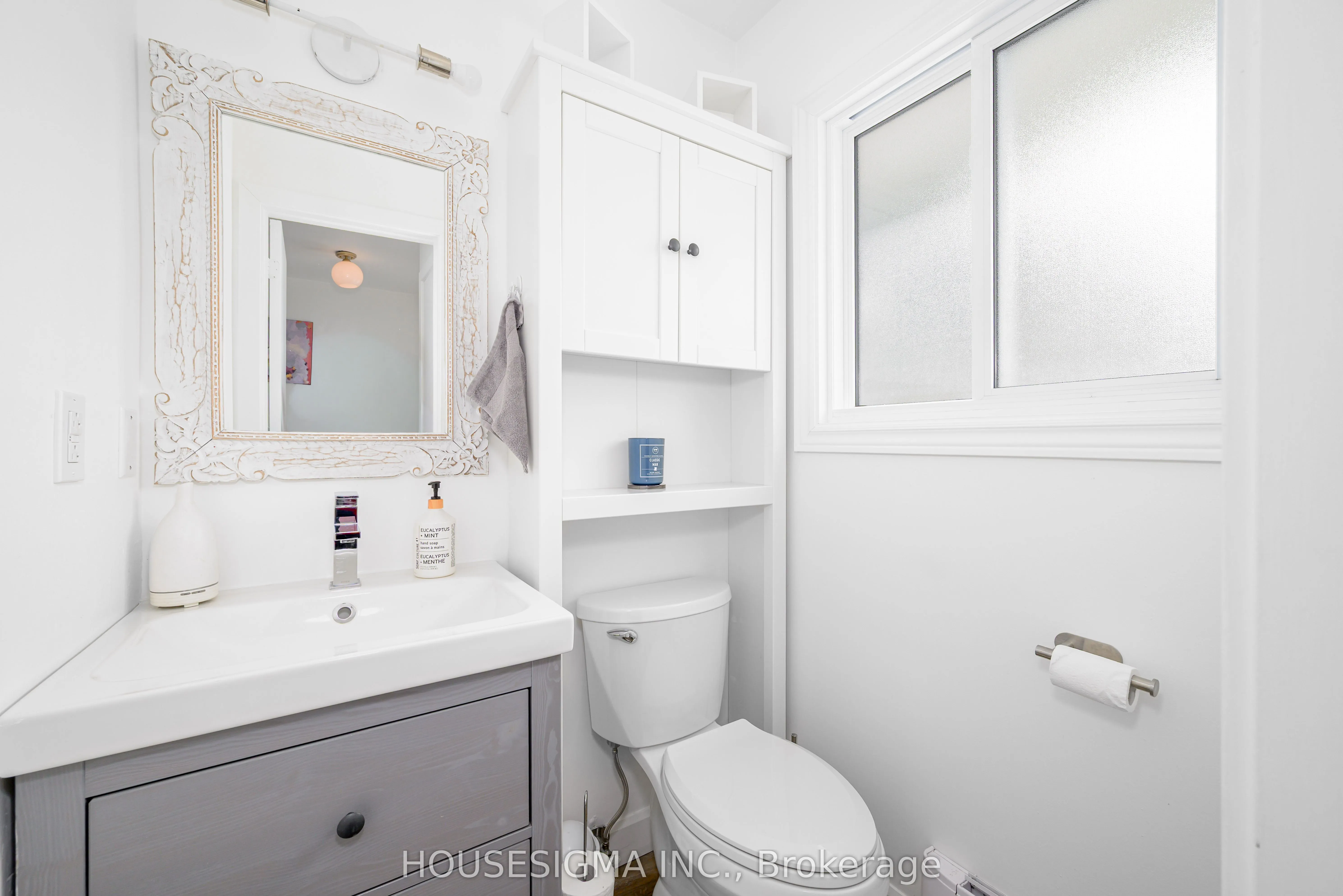 4 Paradise Boulevard #19
