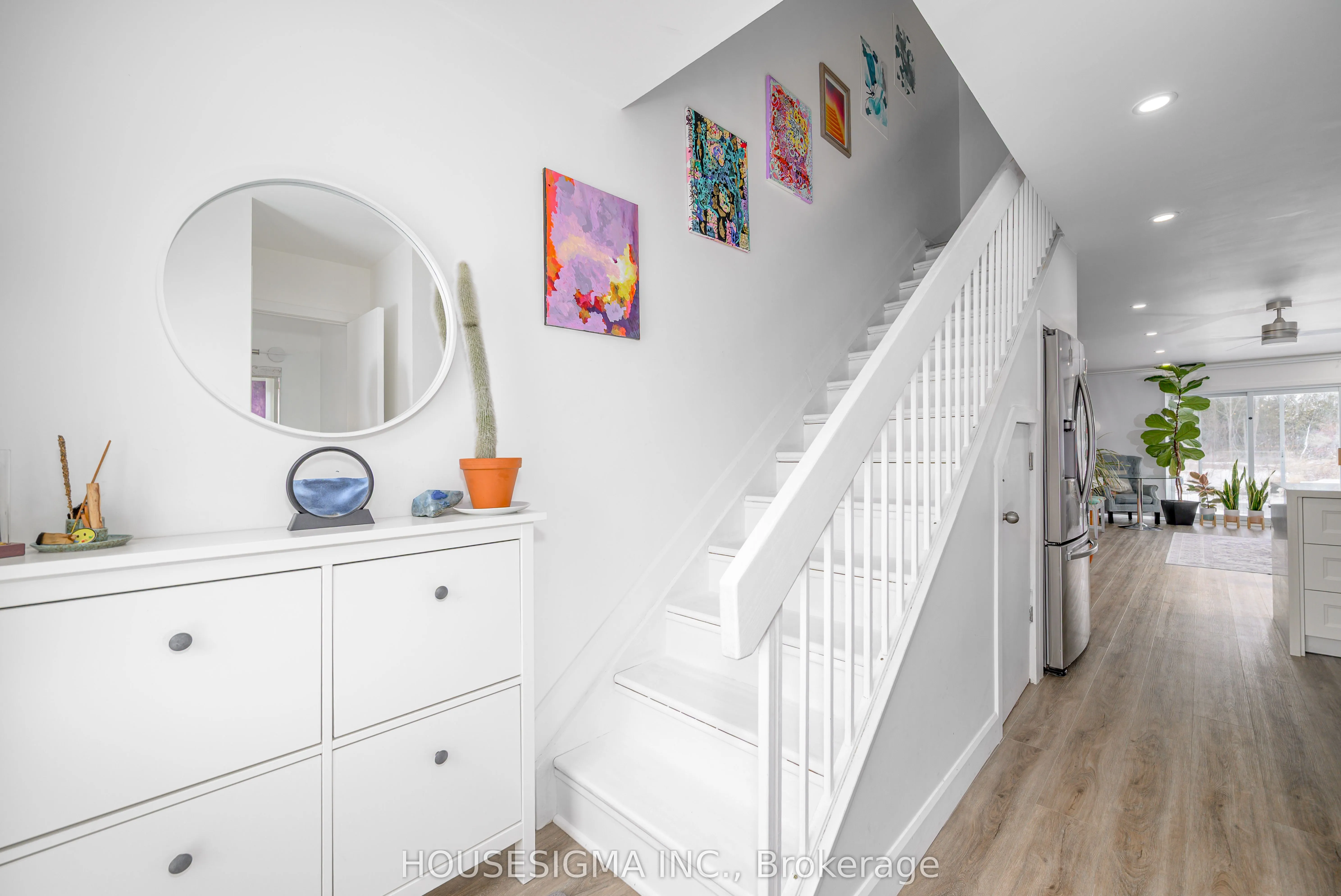 4 Paradise Boulevard #19