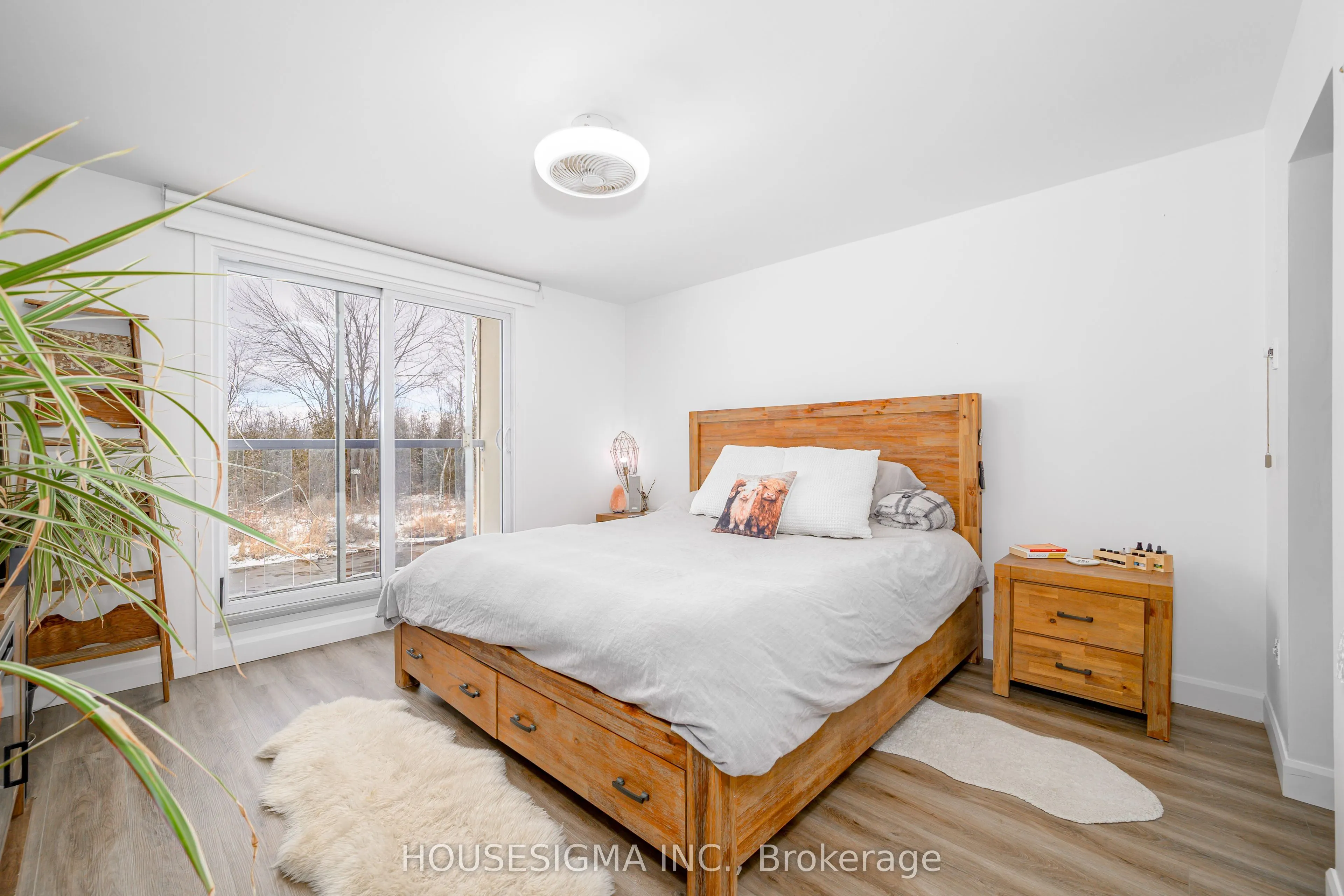 4 Paradise Boulevard #19