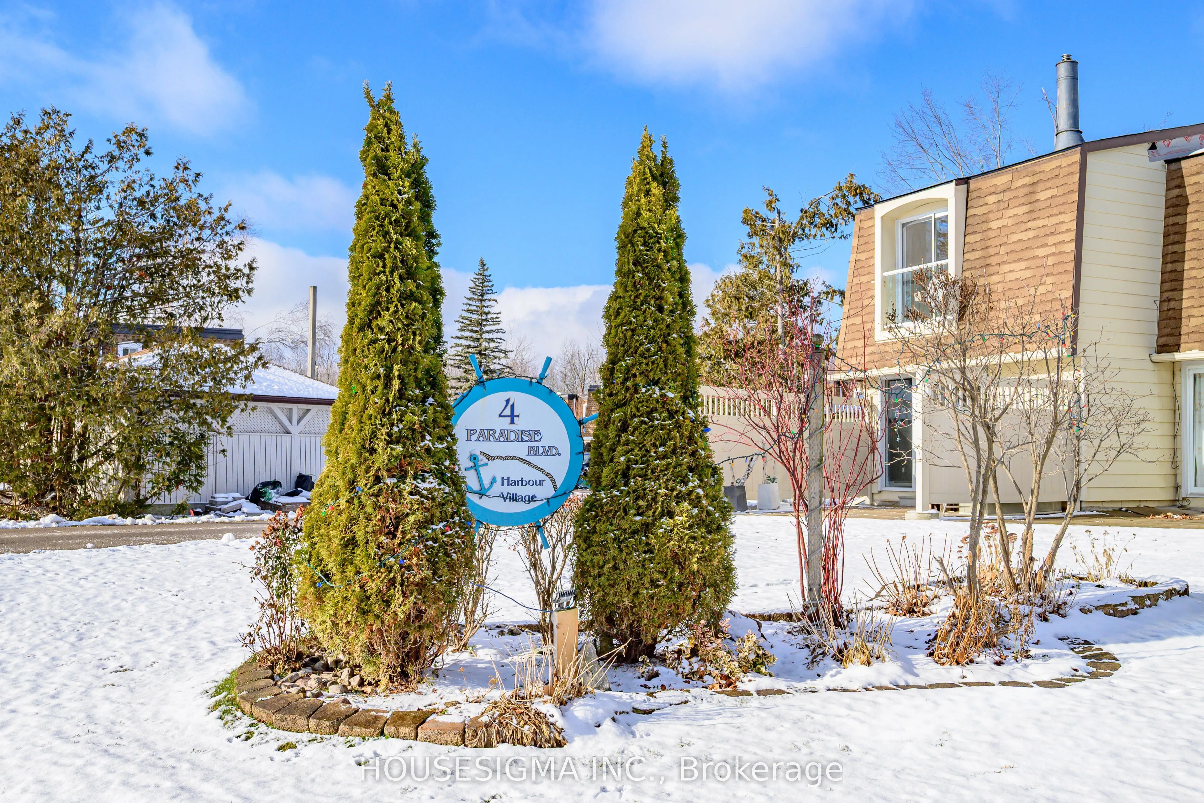 4 Paradise Boulevard #19