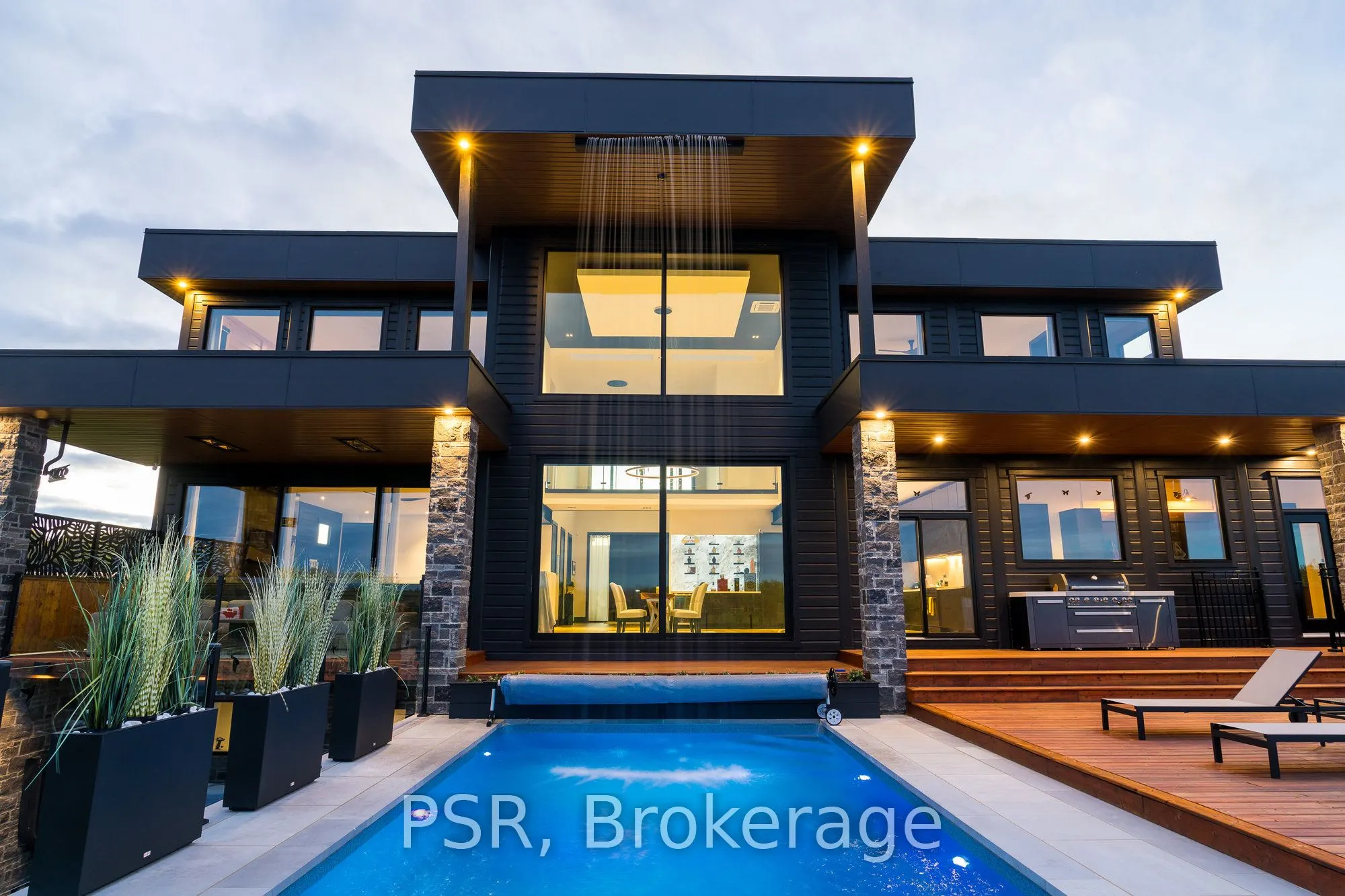 4 Raintree Court