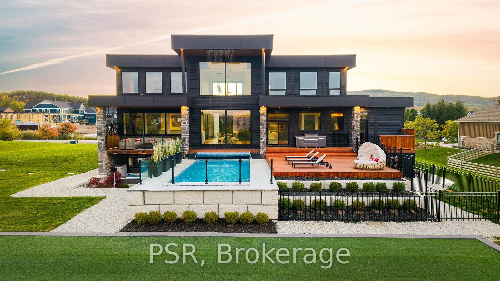 4 Raintree Court