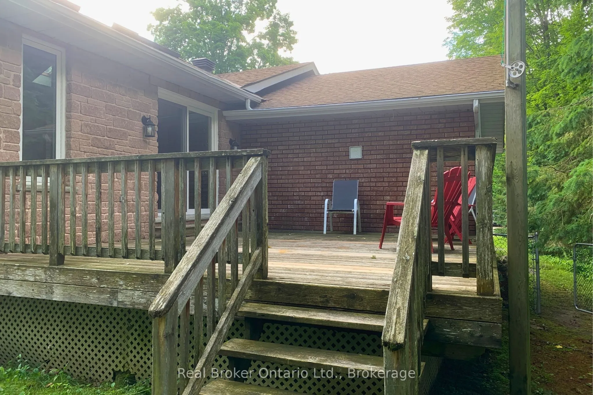 16 Mundy Avenue