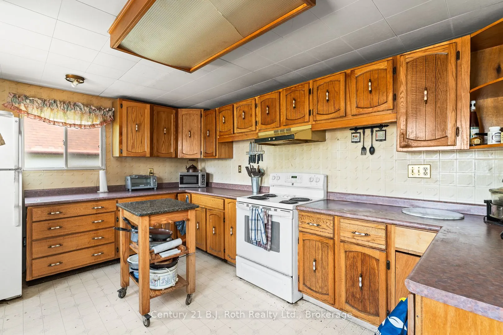 3338 Cox Drive