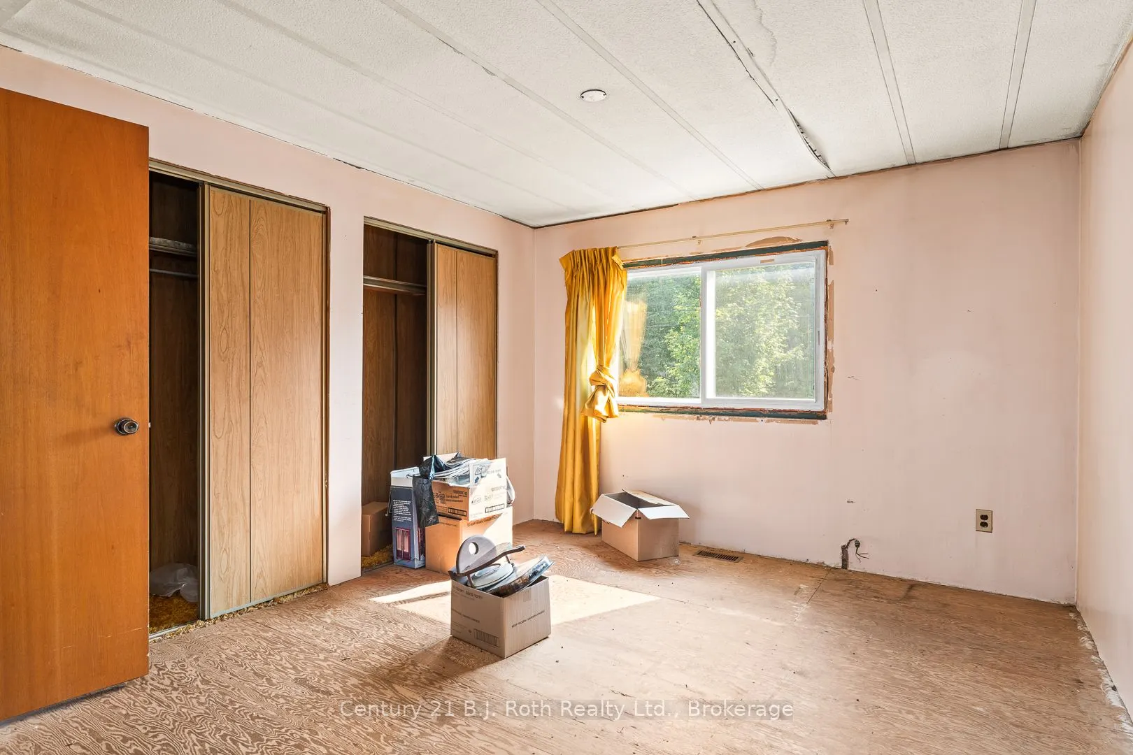 3338 Cox Drive