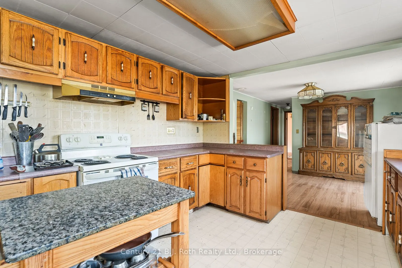 3338 Cox Drive