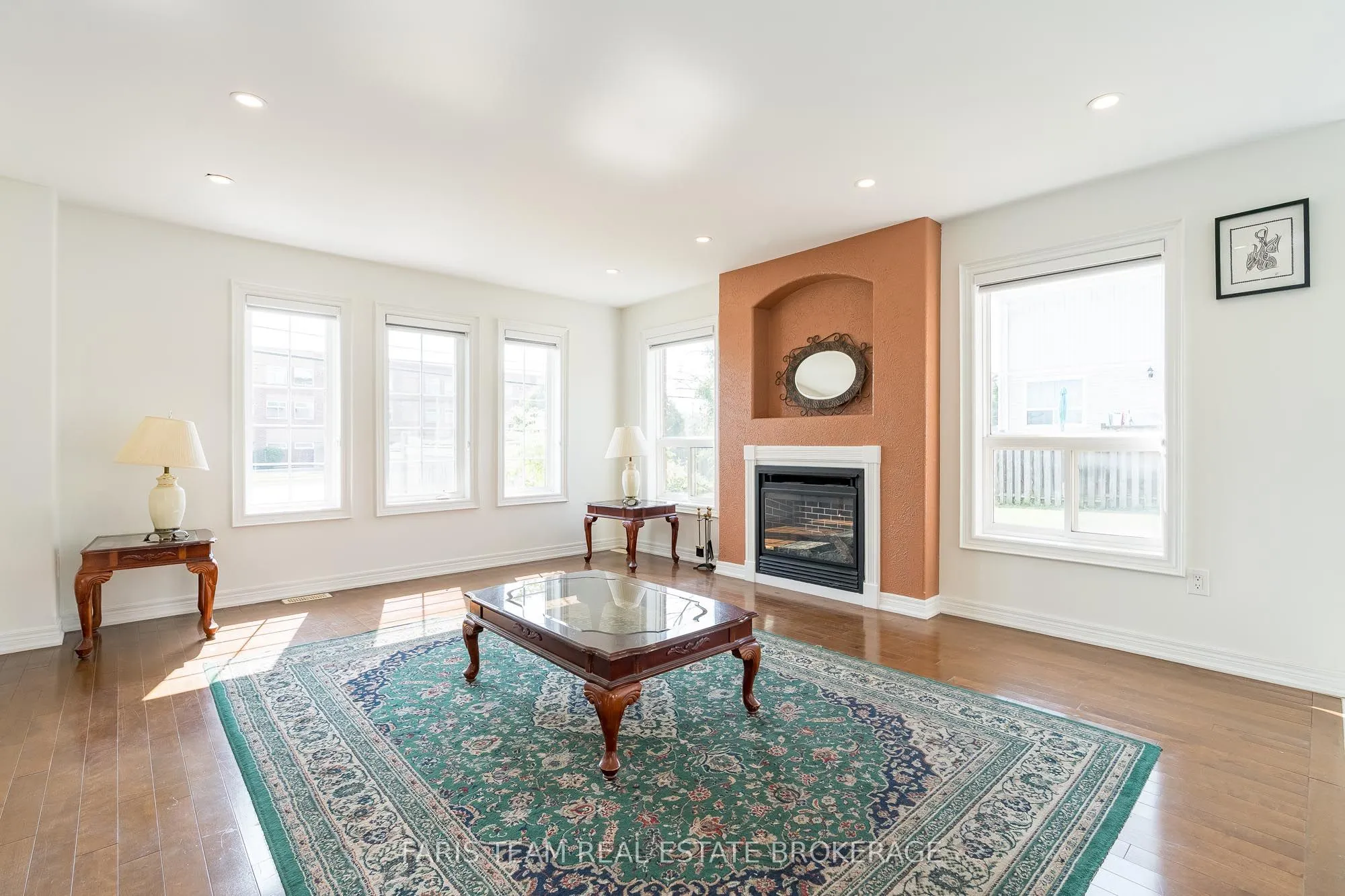 2 Vanessa Drive