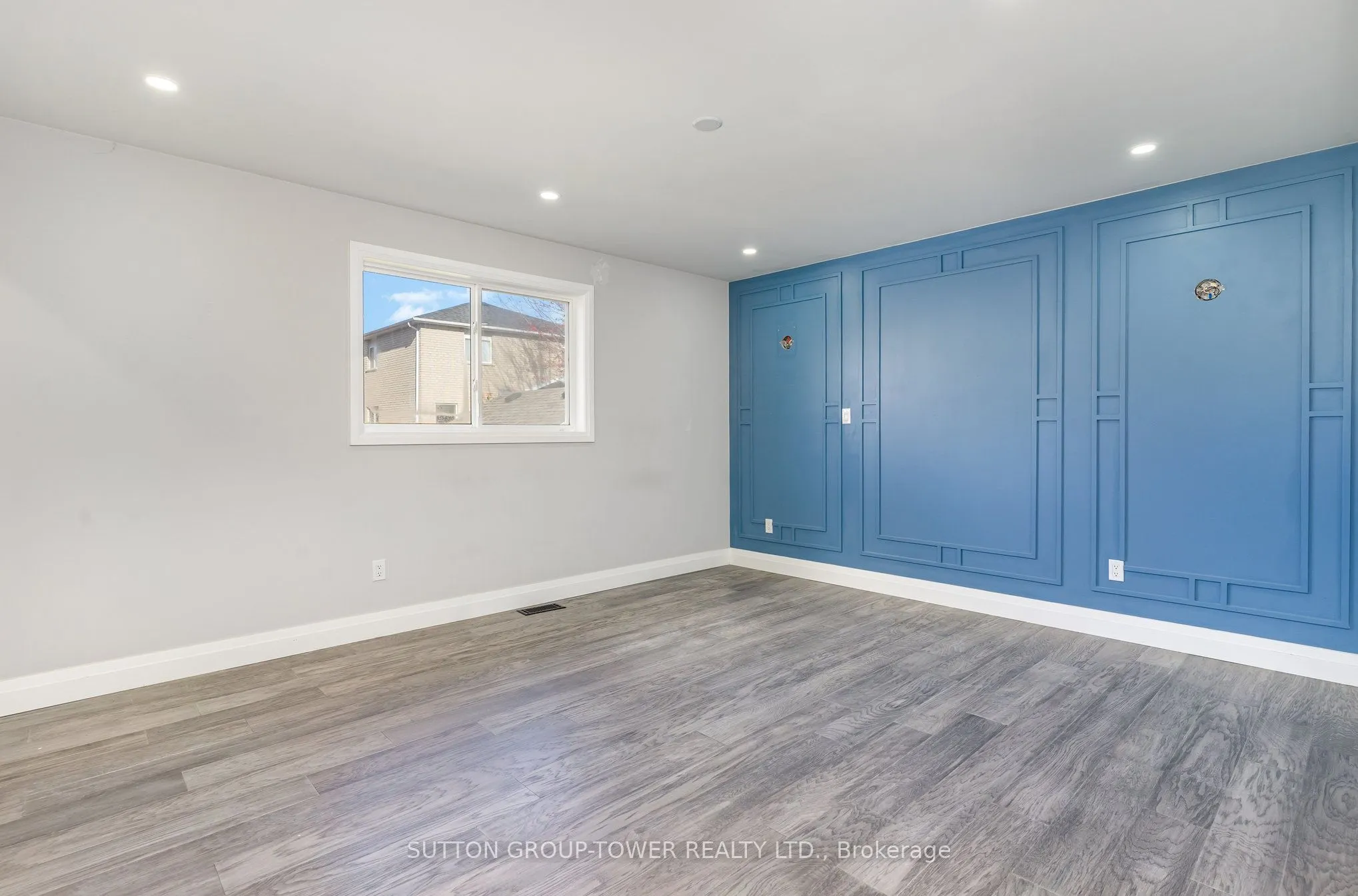 90 Sproule Drive