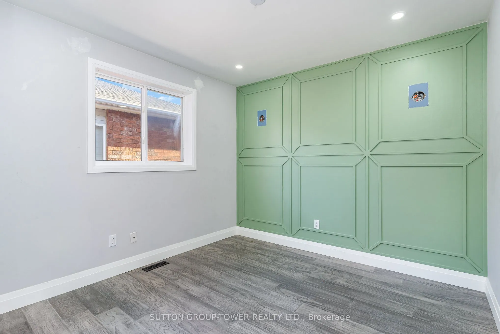 90 Sproule Drive