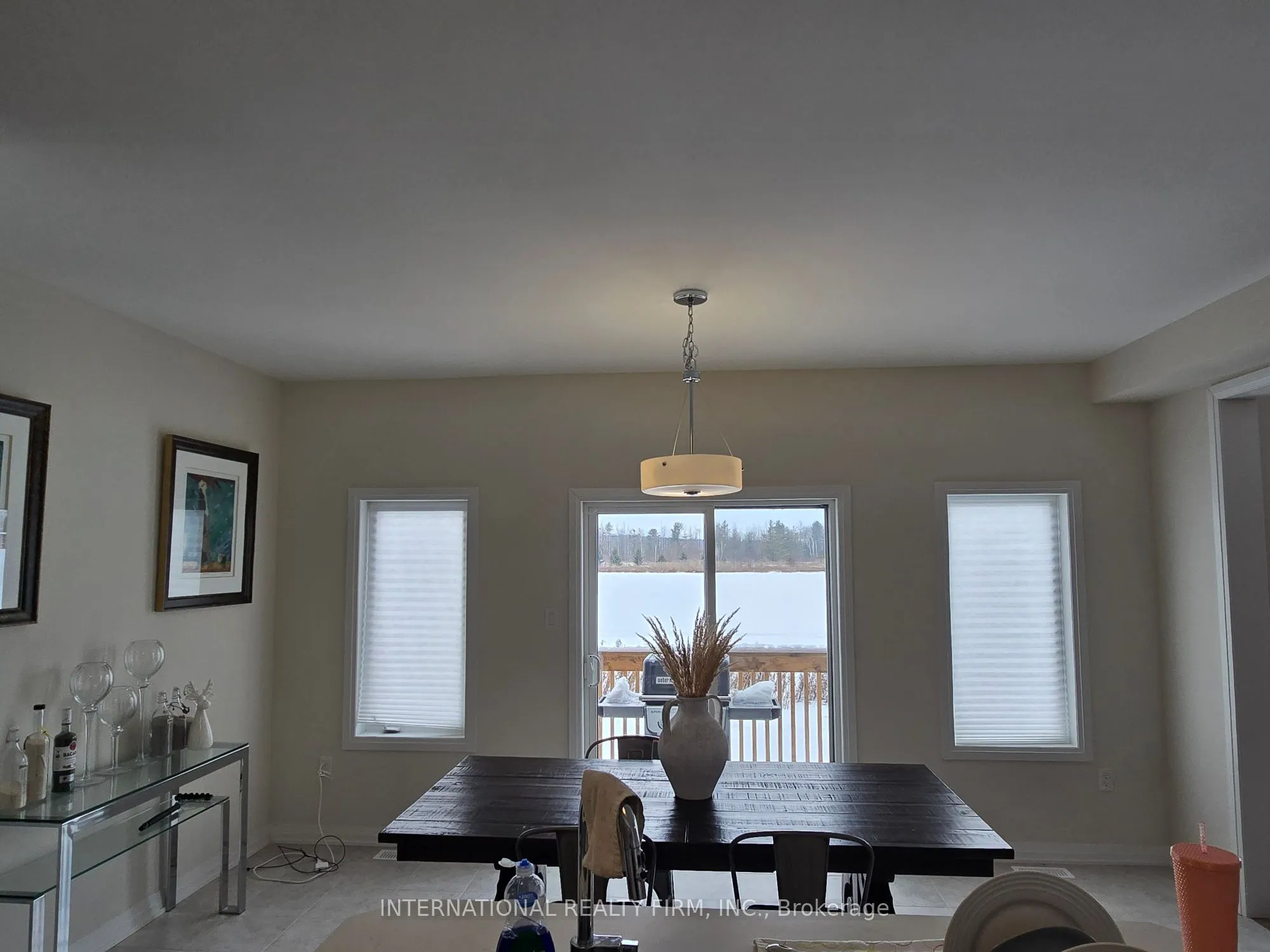 3715 Quayside Drive