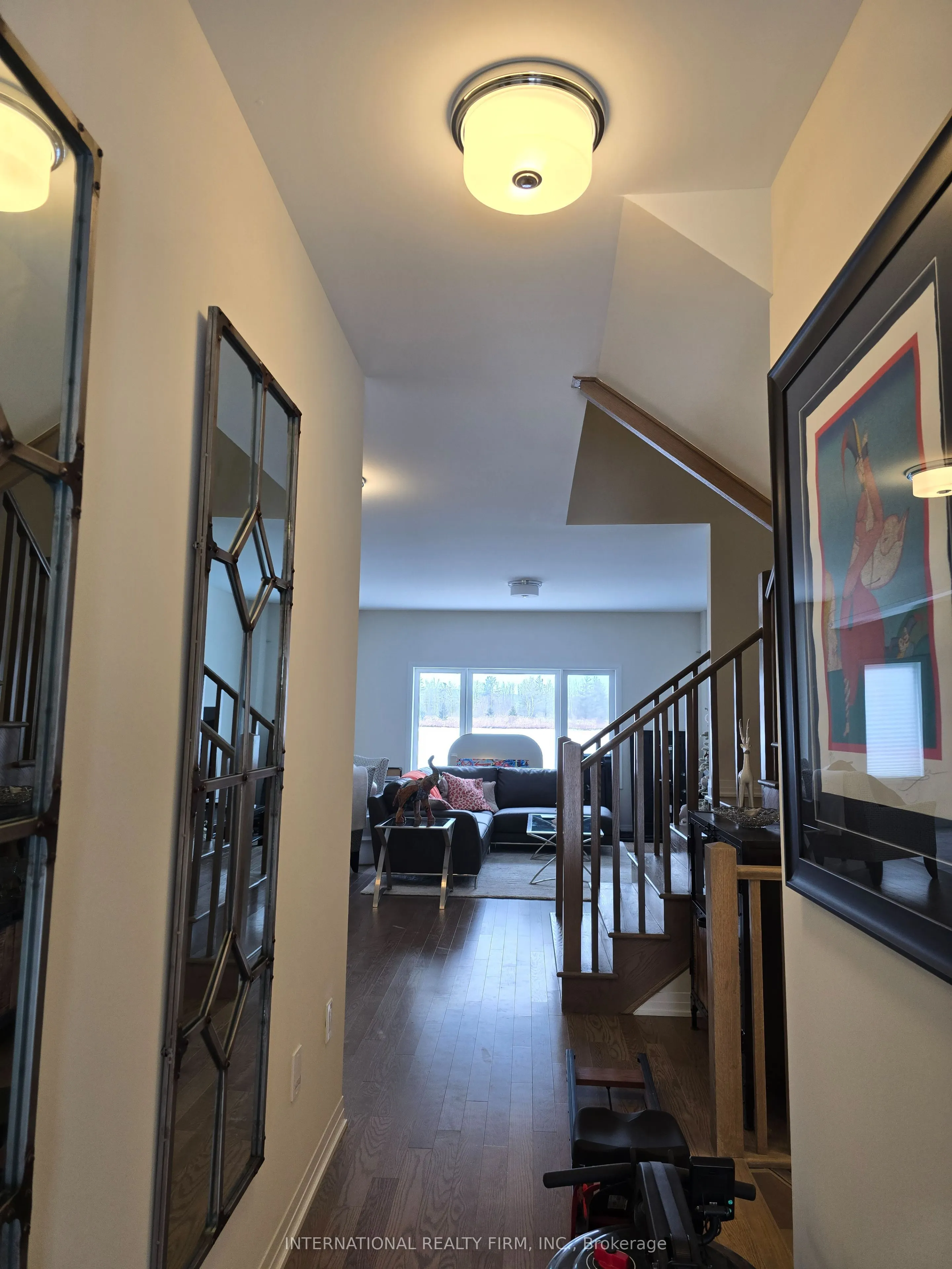 3715 Quayside Drive
