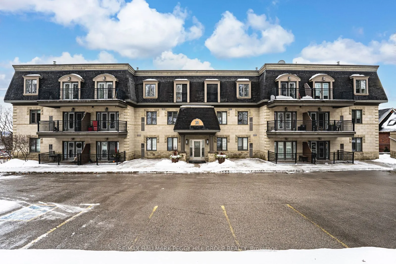 200 Collier Street #104