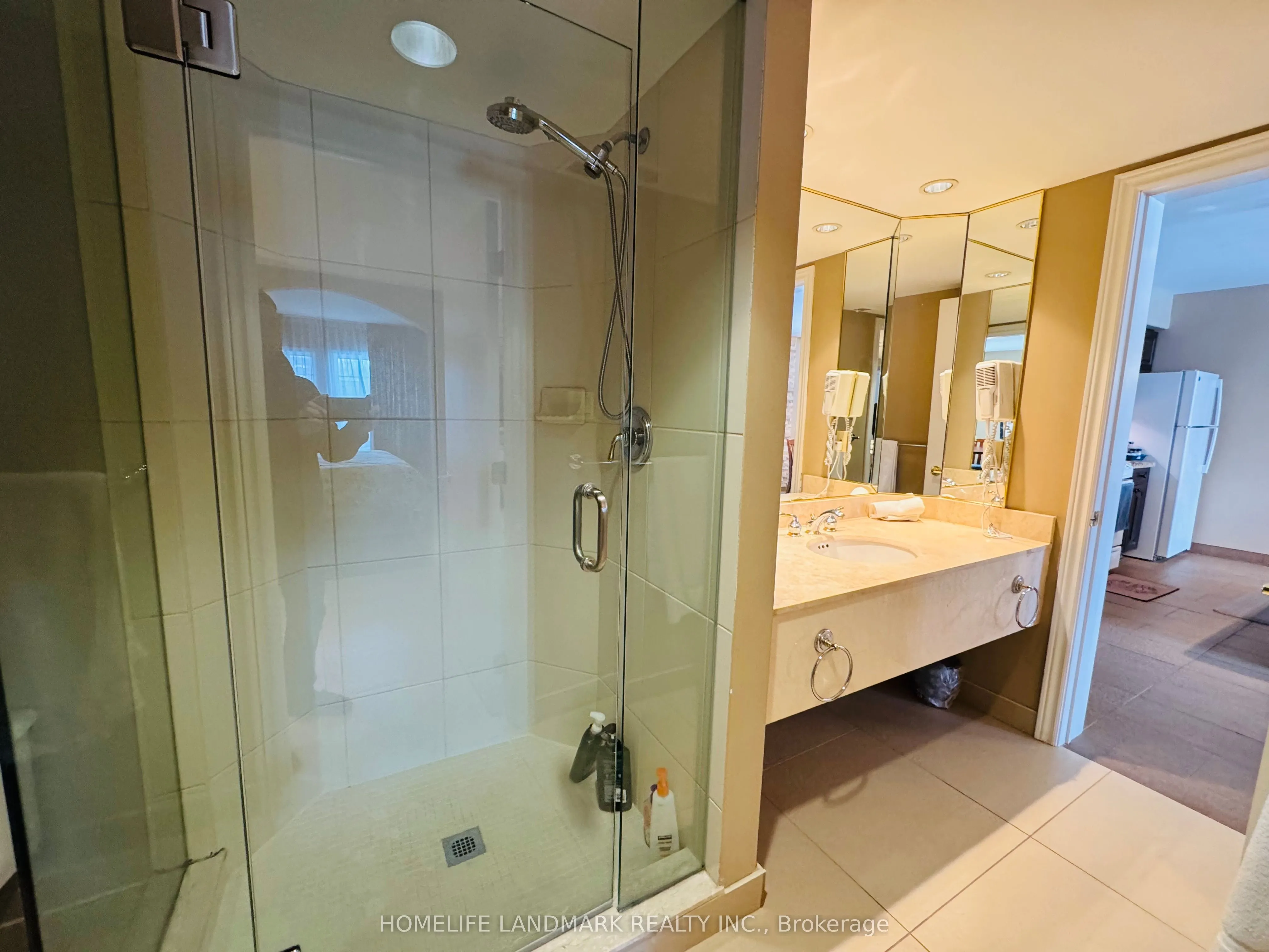 90 Highland Drive #2076-77