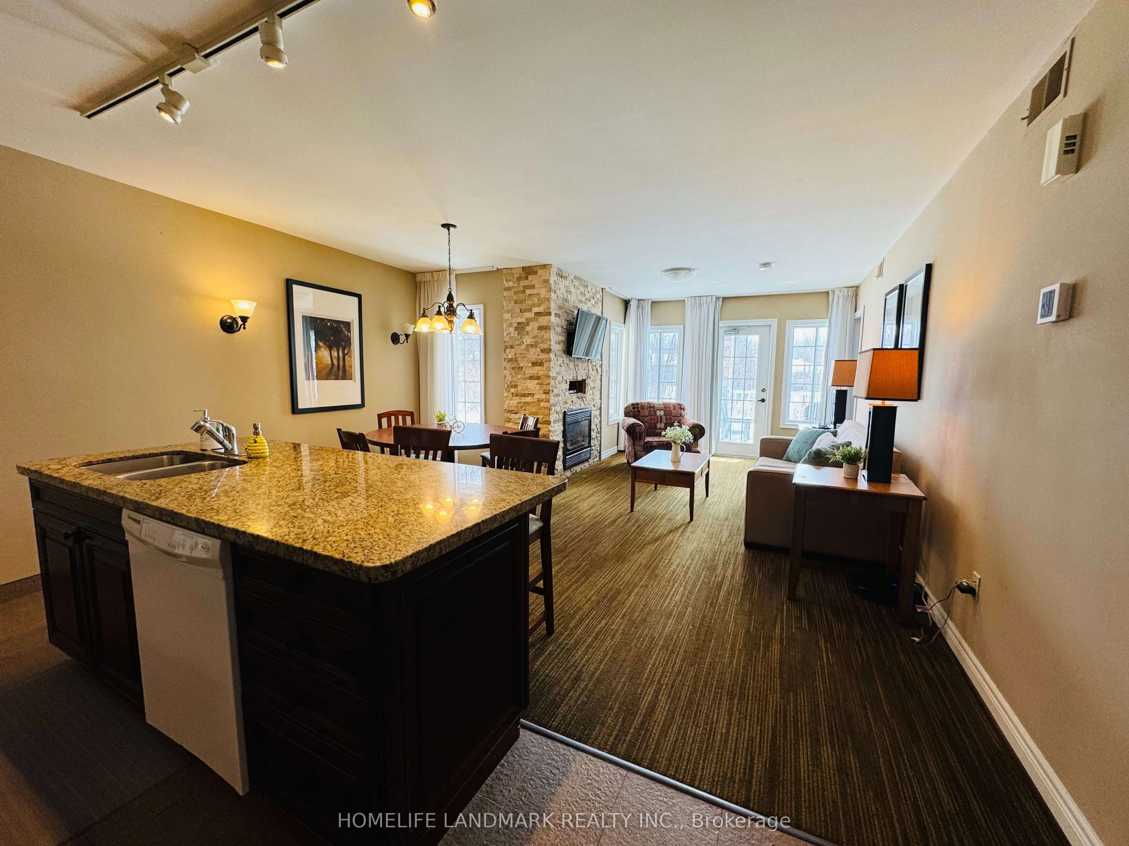 90 Highland Drive #2076-77