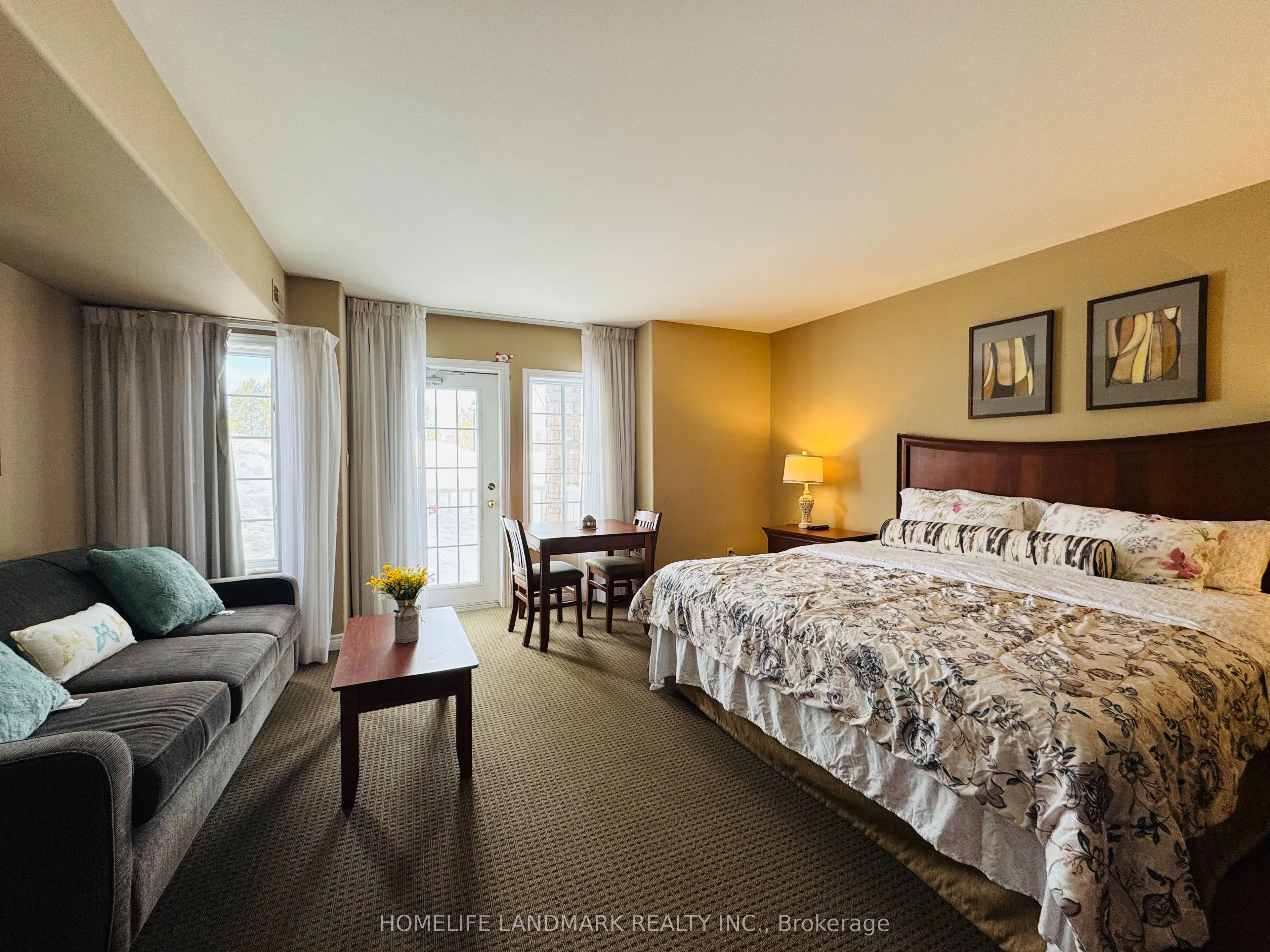 90 Highland Drive #2076-77