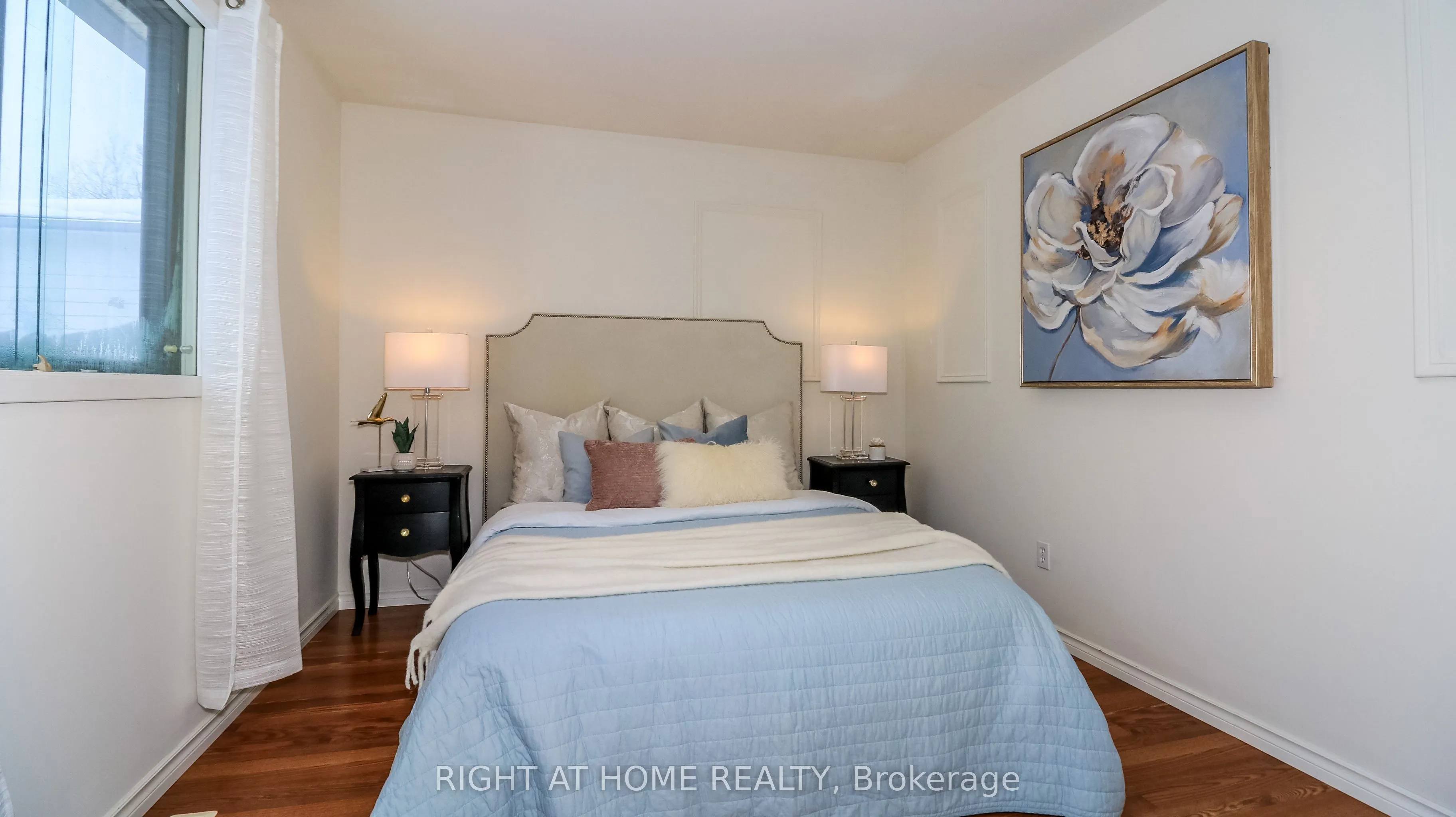 1059 Glen Mhor Crescent