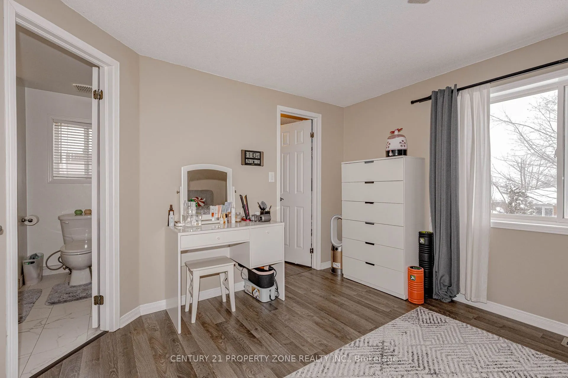 13 White Elm Road