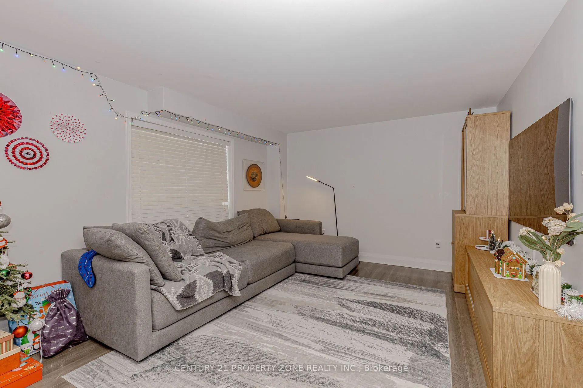 13 White Elm Road
