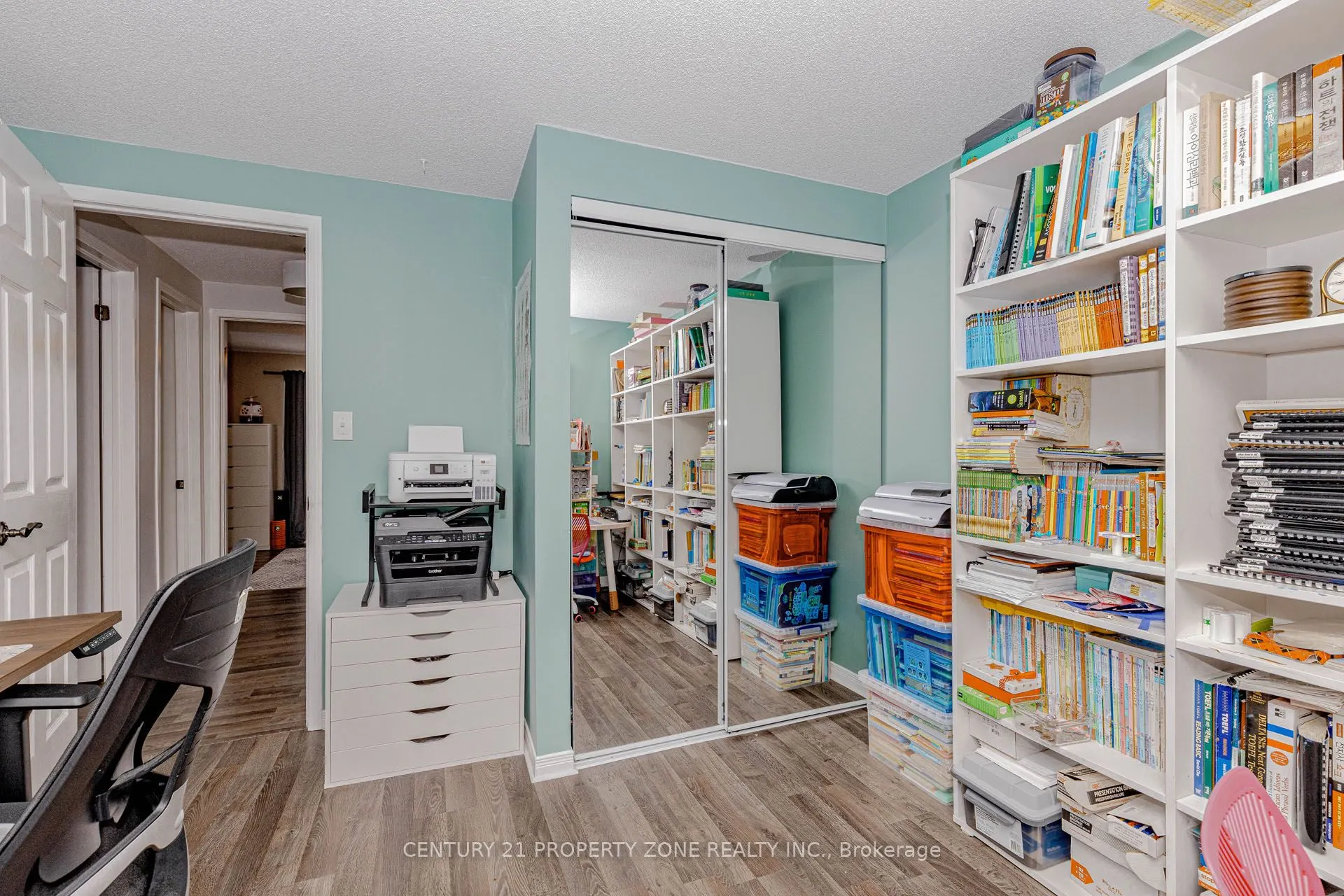 13 White Elm Road