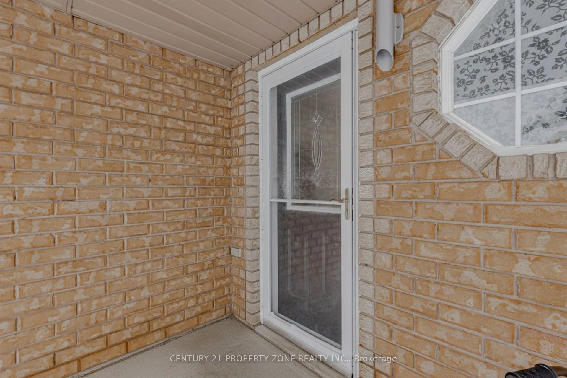 13 White Elm Road