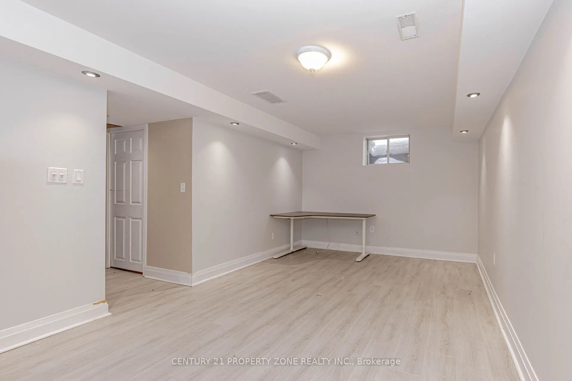 13 White Elm Road
