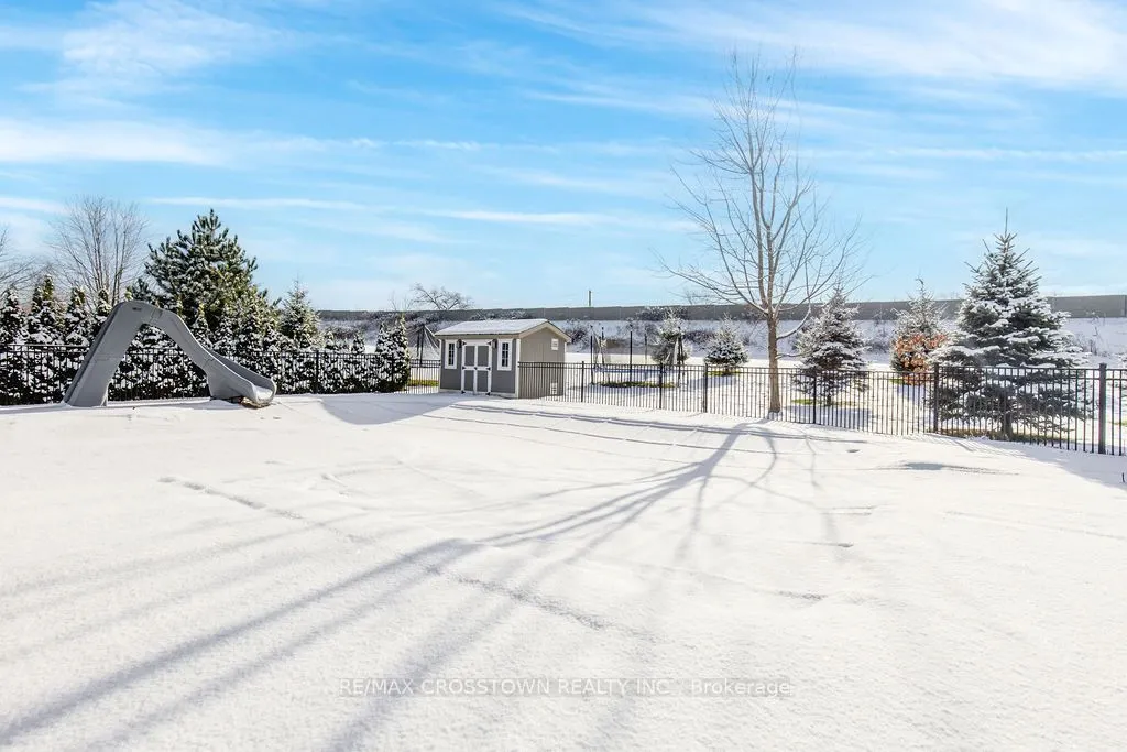 25 MENNILL Drive