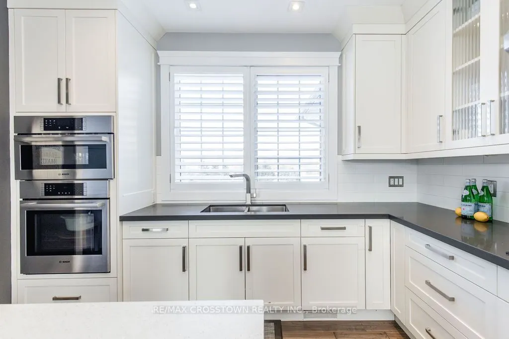 25 MENNILL Drive