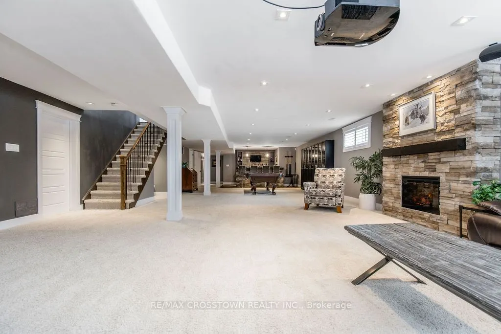 25 MENNILL Drive